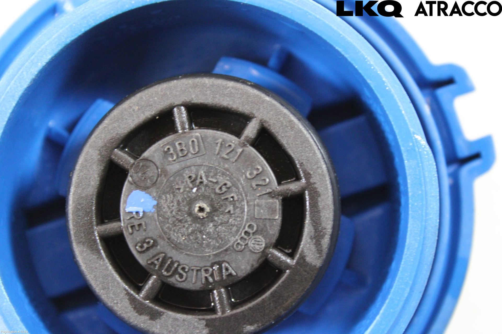 Volkswagen VW GOLF V 04-09 Expansionstank Lock