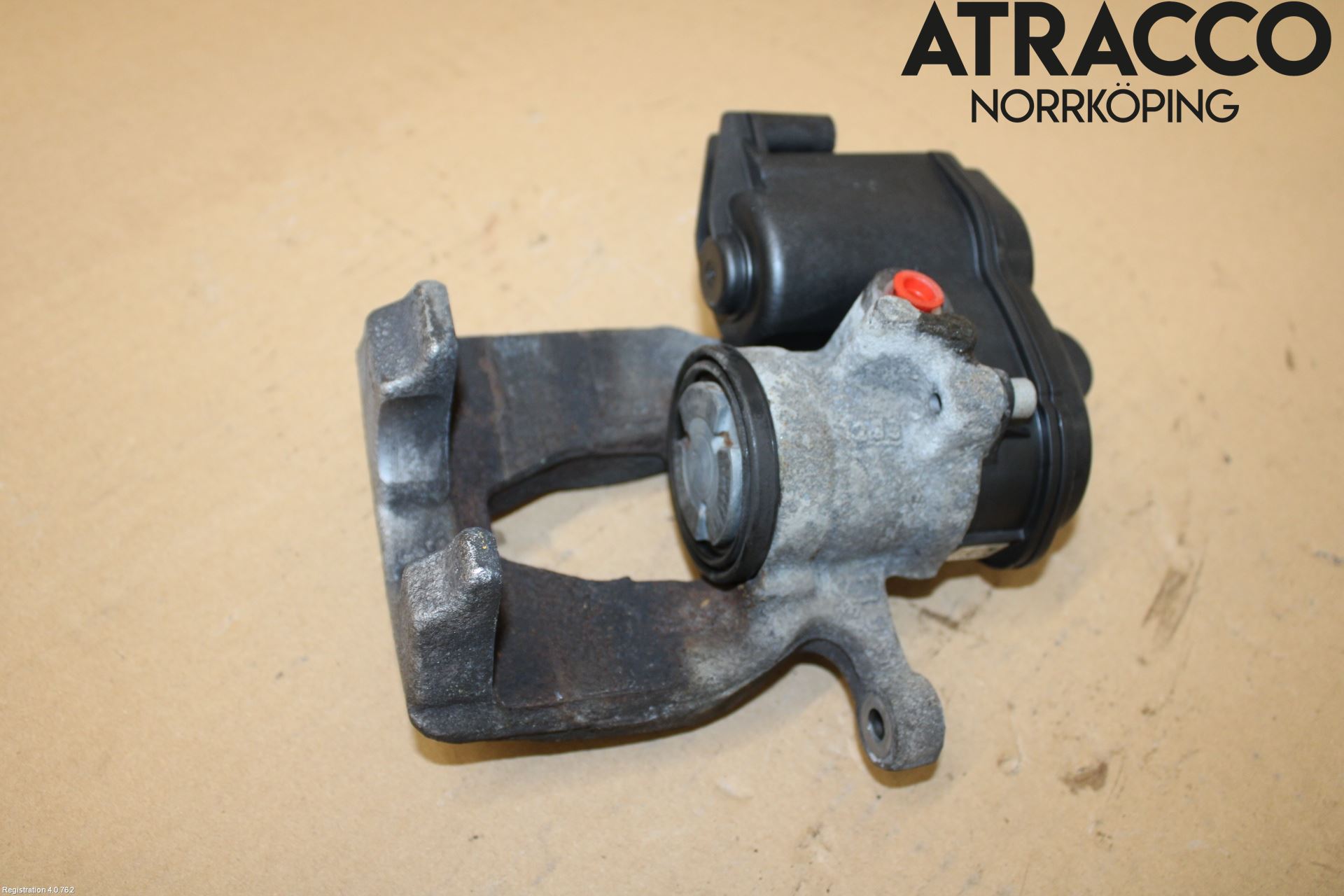 Audi A6 F2/C8 19- Bromsok Bak Vänster