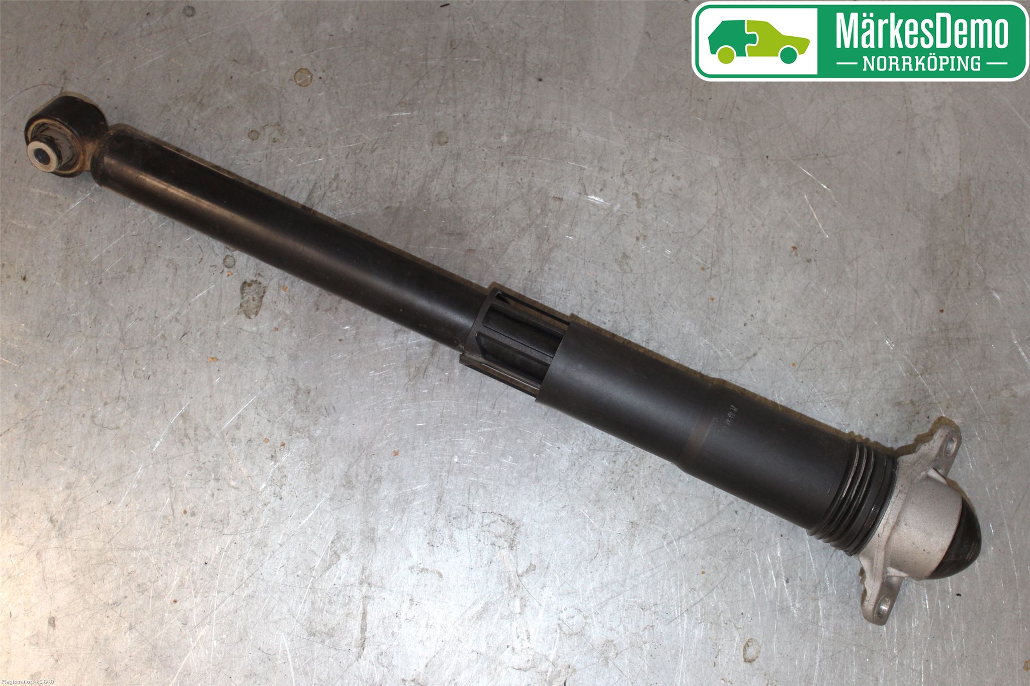 Volkswagen VW GOLF / E-GOLF VII 13-20 Stötdämpare Bak