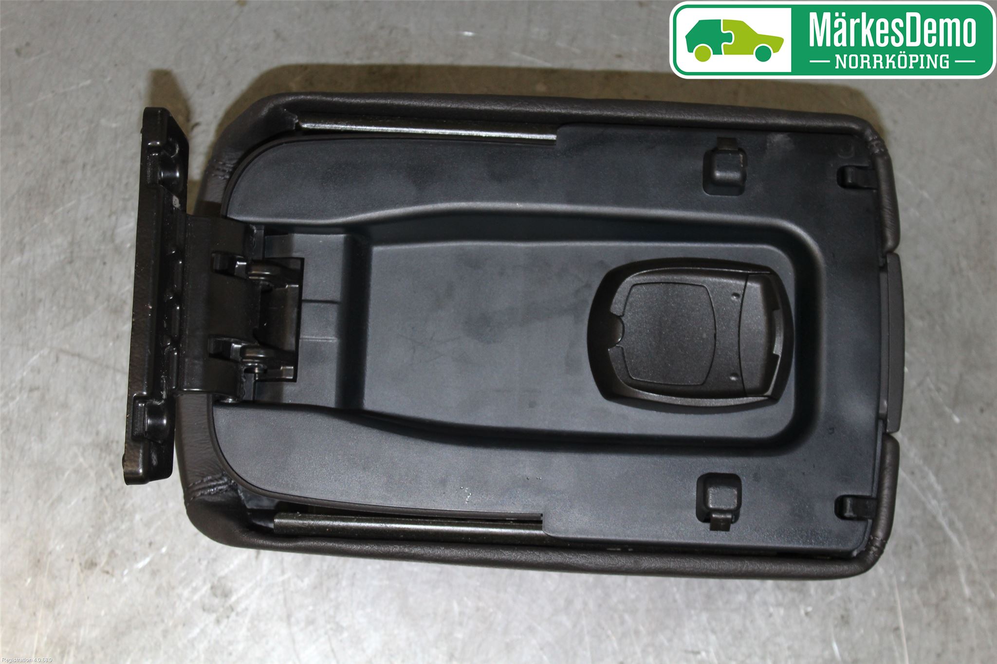 Jaguar S-TYPE Inredning Armstöd