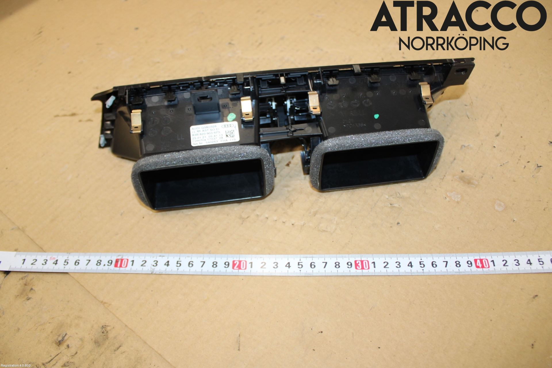 Audi Q3 F3 19- Defrosterkanal-Munstycke