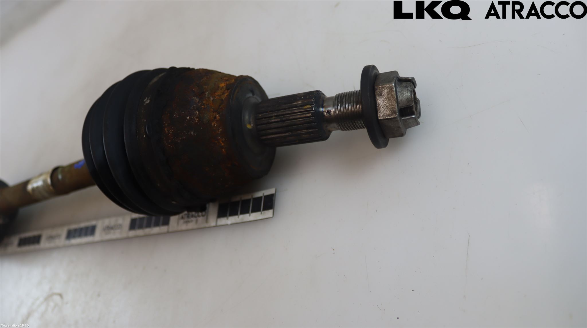 Ford FOCUS 15-18 Drivaxel Fram Vänster