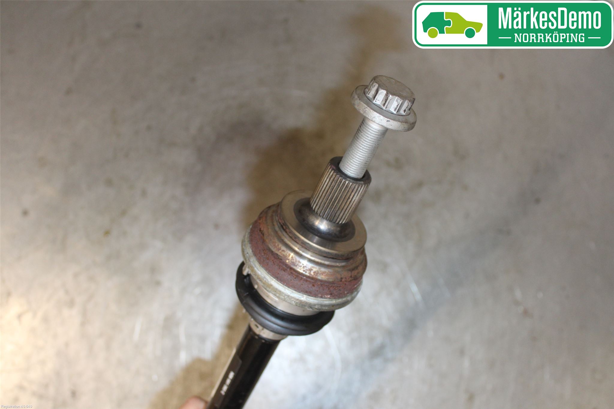 Skoda KAROQ 18- Drivaxel Bak Vänster