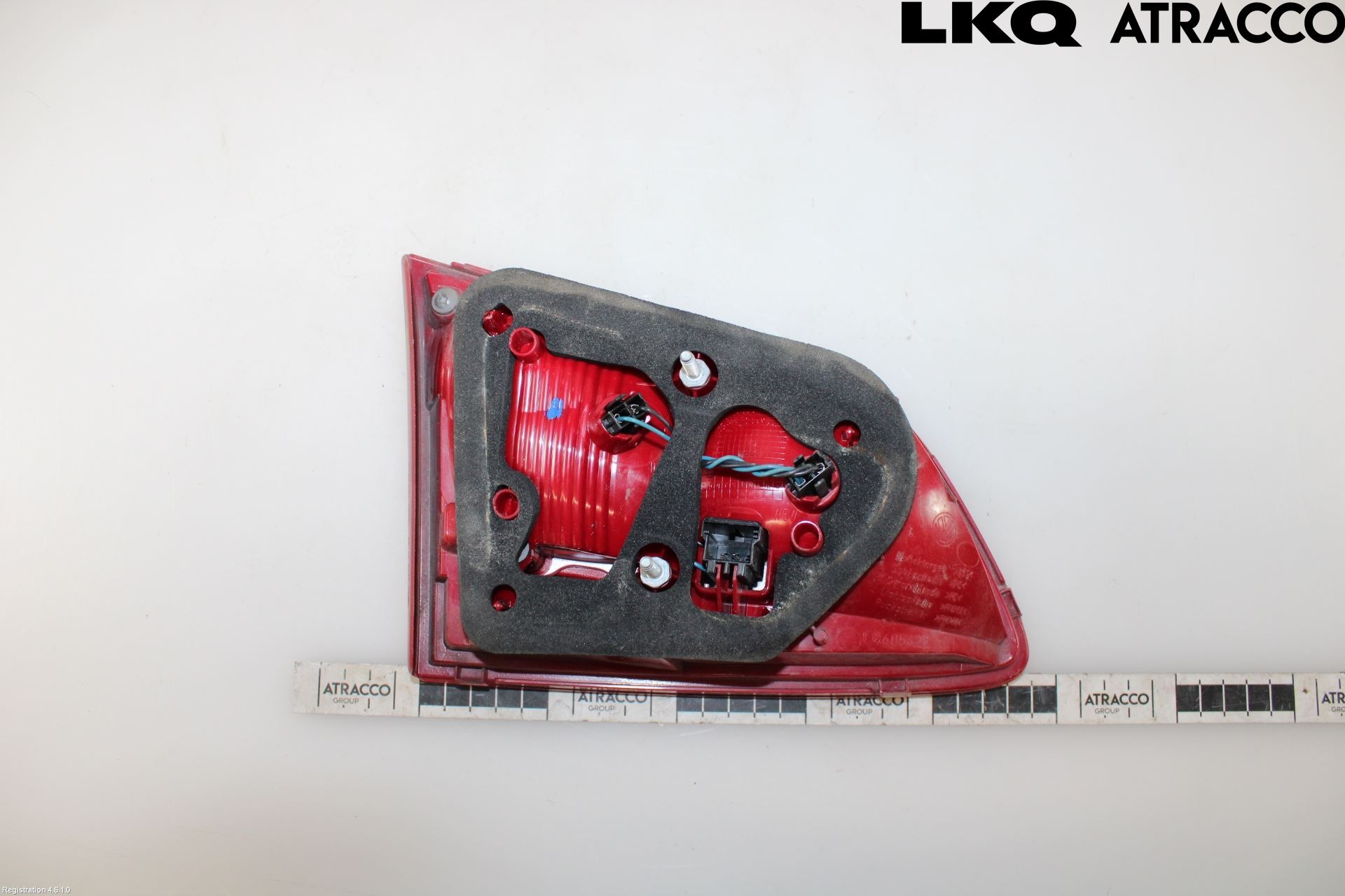 Volkswagen VW PASSAT 11-14 Bakljus Lucka Hö