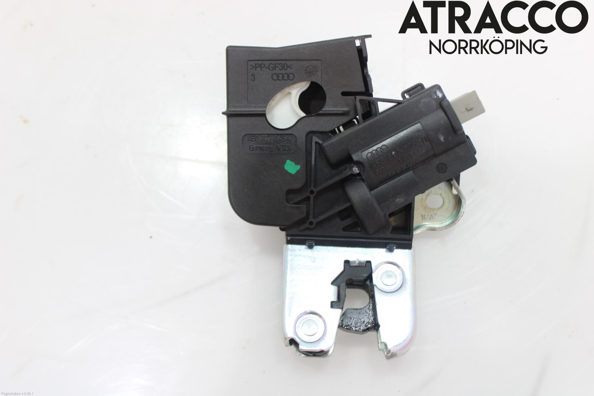 Audi A8/S8 4E  02-09 Låskista Baklucka