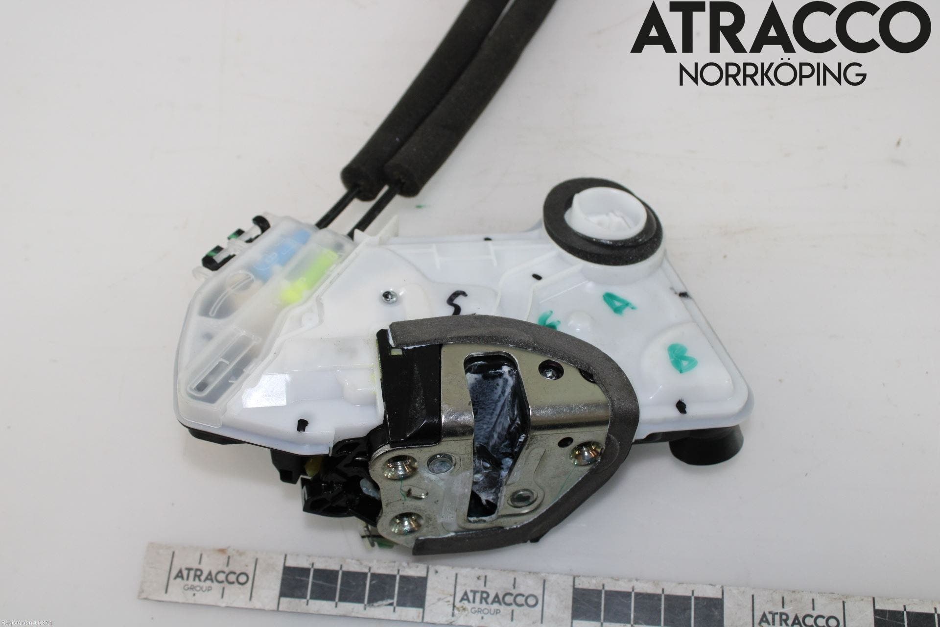 Toyota C-HR 16-23 Låskista-Dörrlås