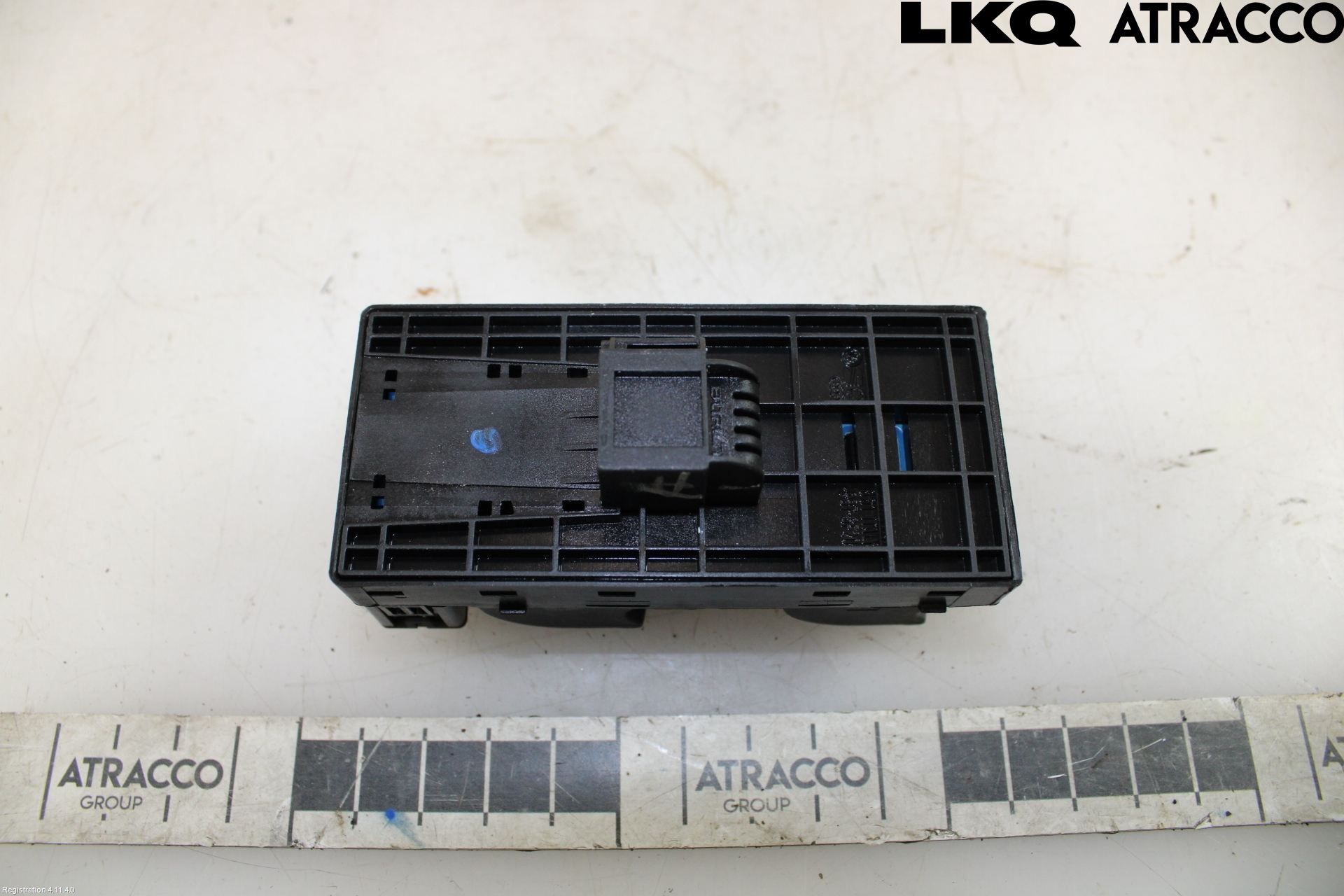 Audi A6/S6     05-11 Strömställare Elhiss