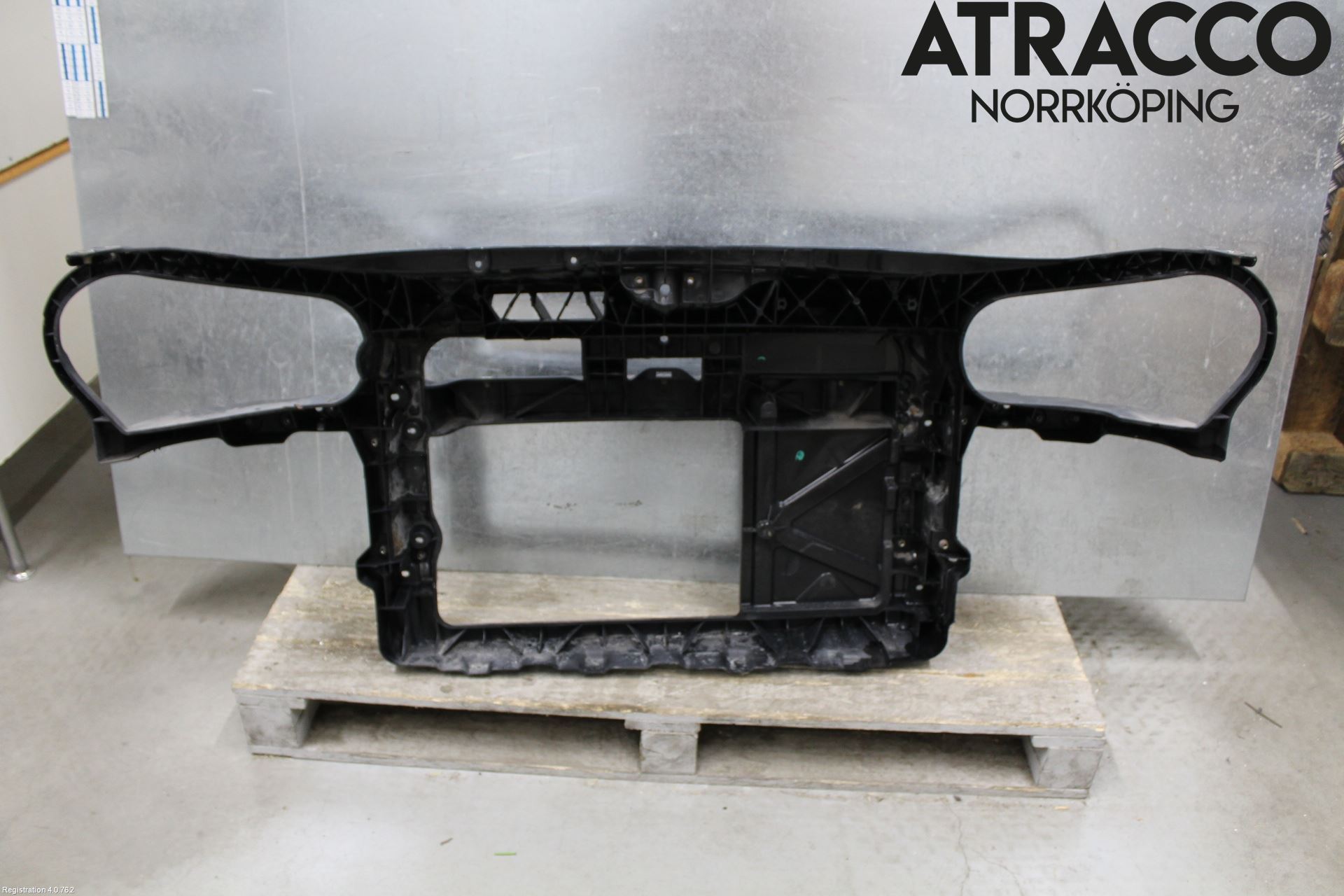 Volkswagen VW POLO 02-05 Frontplåt