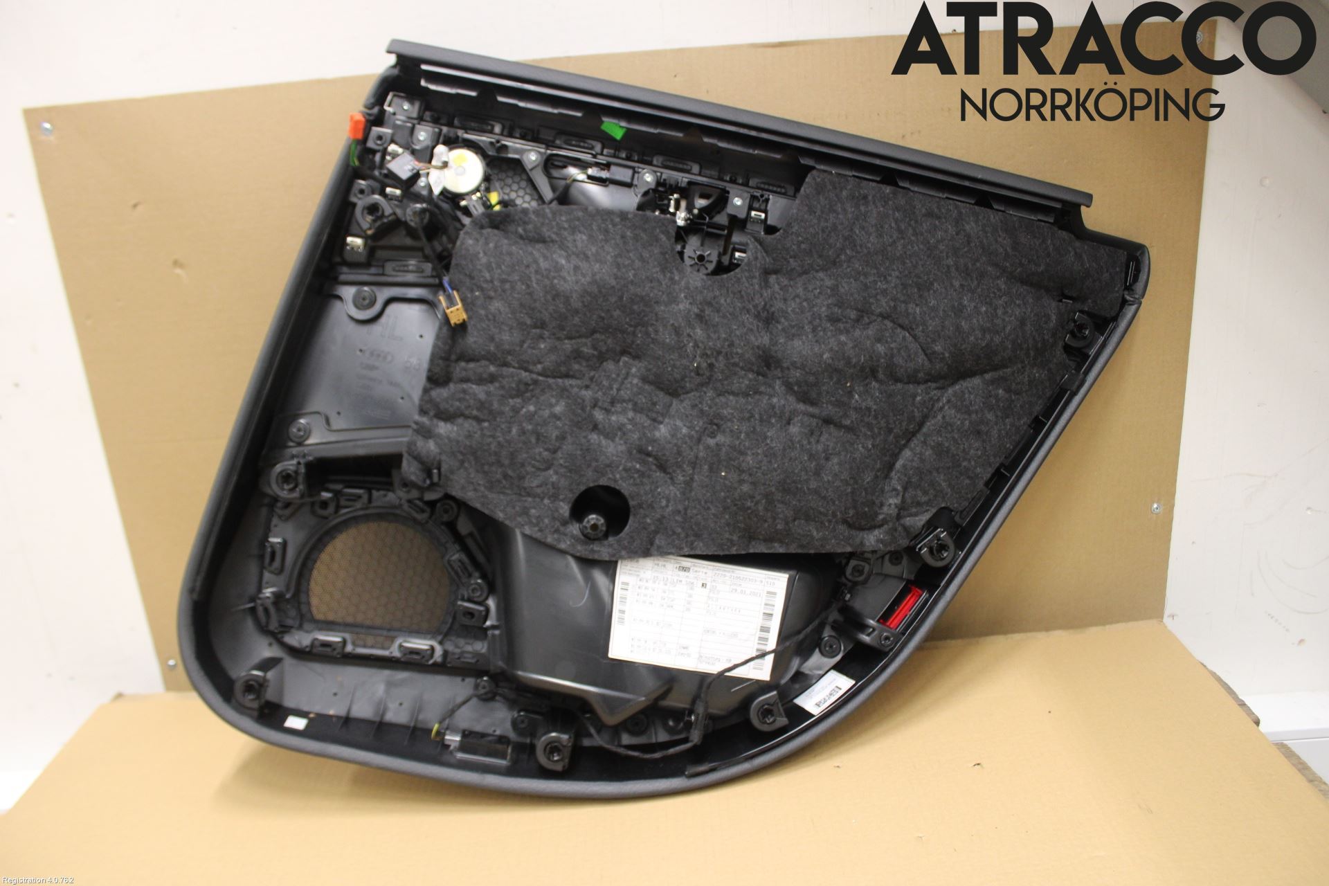 Audi A6 F2/C8 19- Dörrklädsel Vä