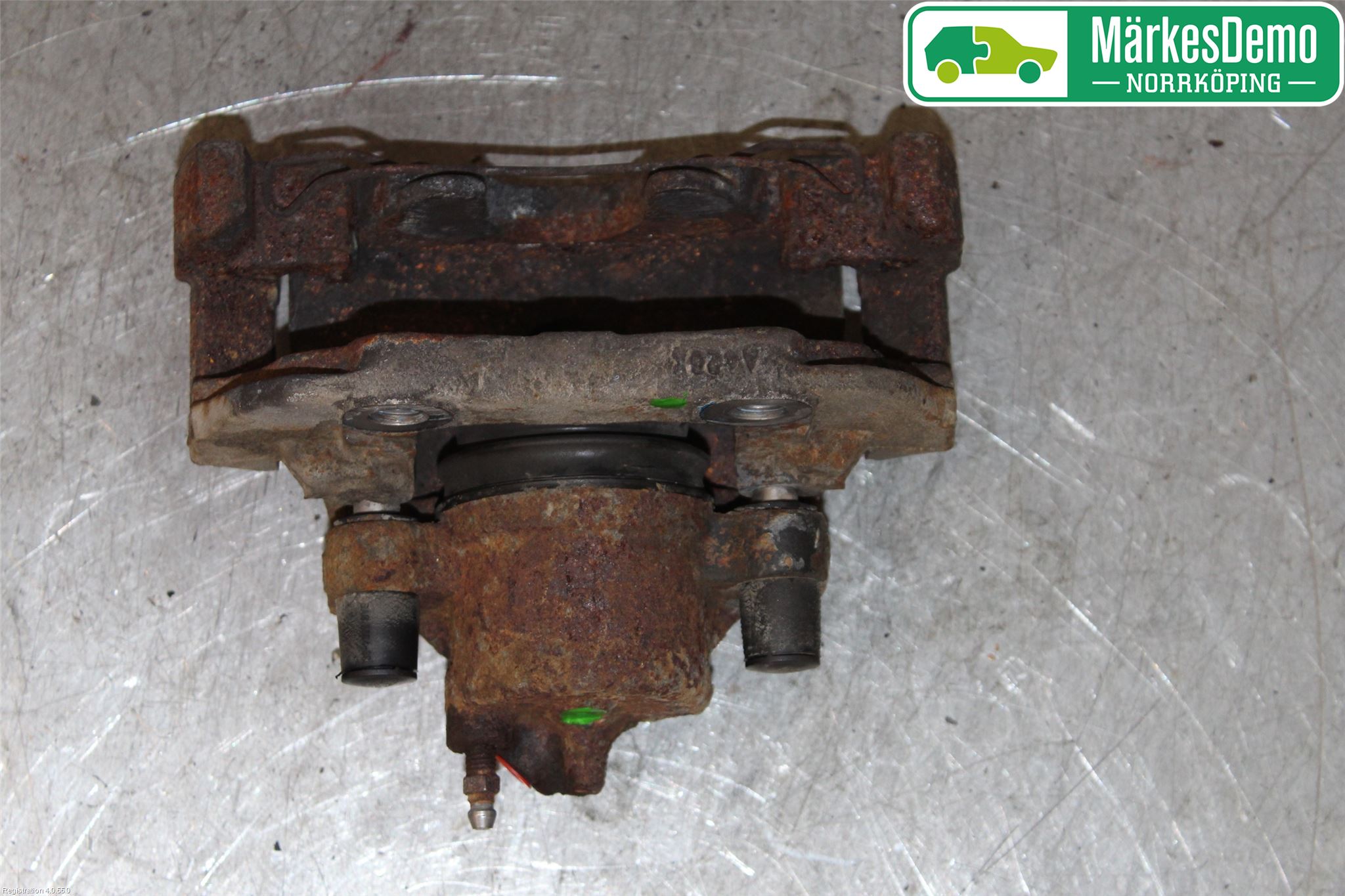 Volvo V40 12-19 Bromsok Fram Höger