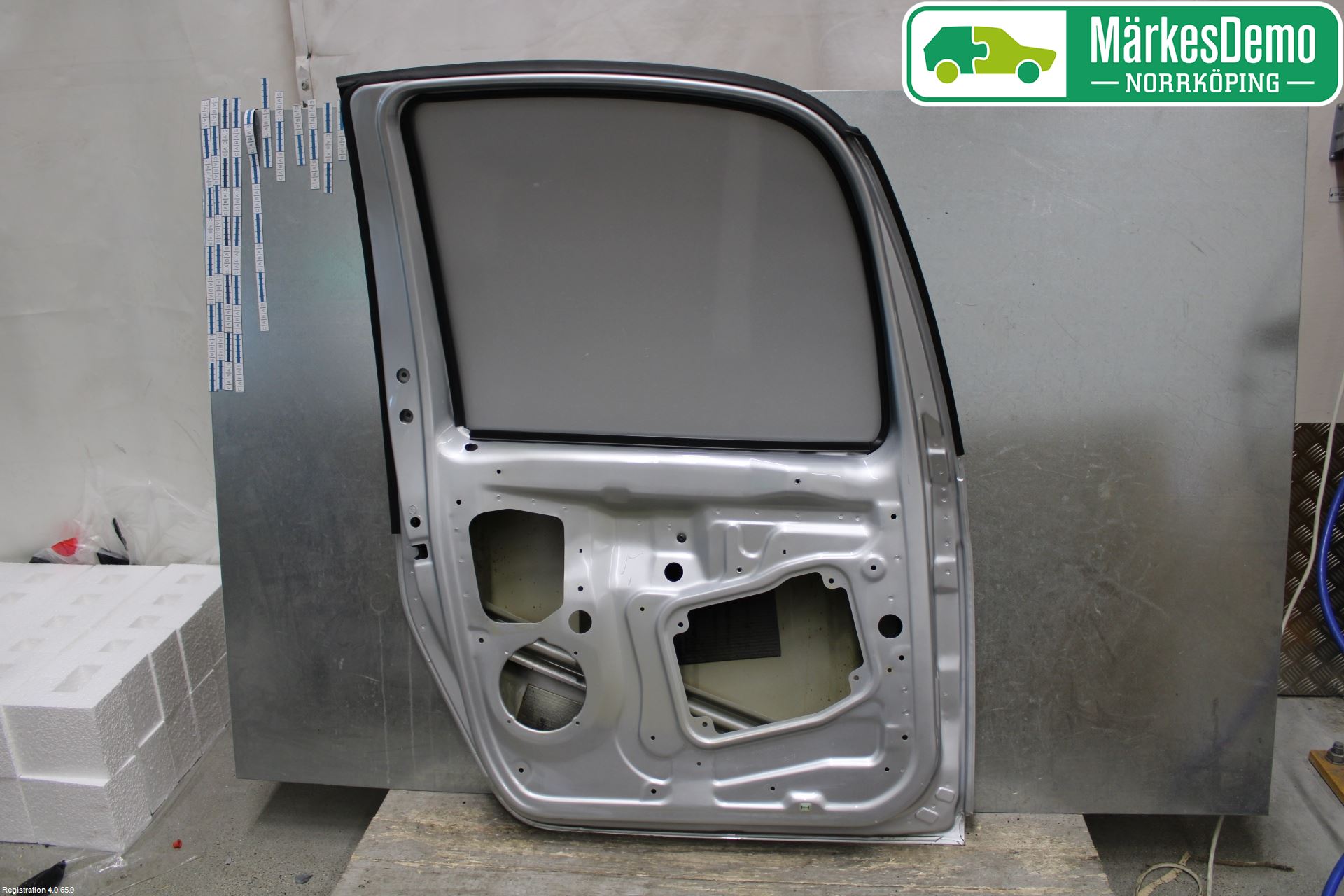 Skoda PRAKTIK Dörr Bak Vänster