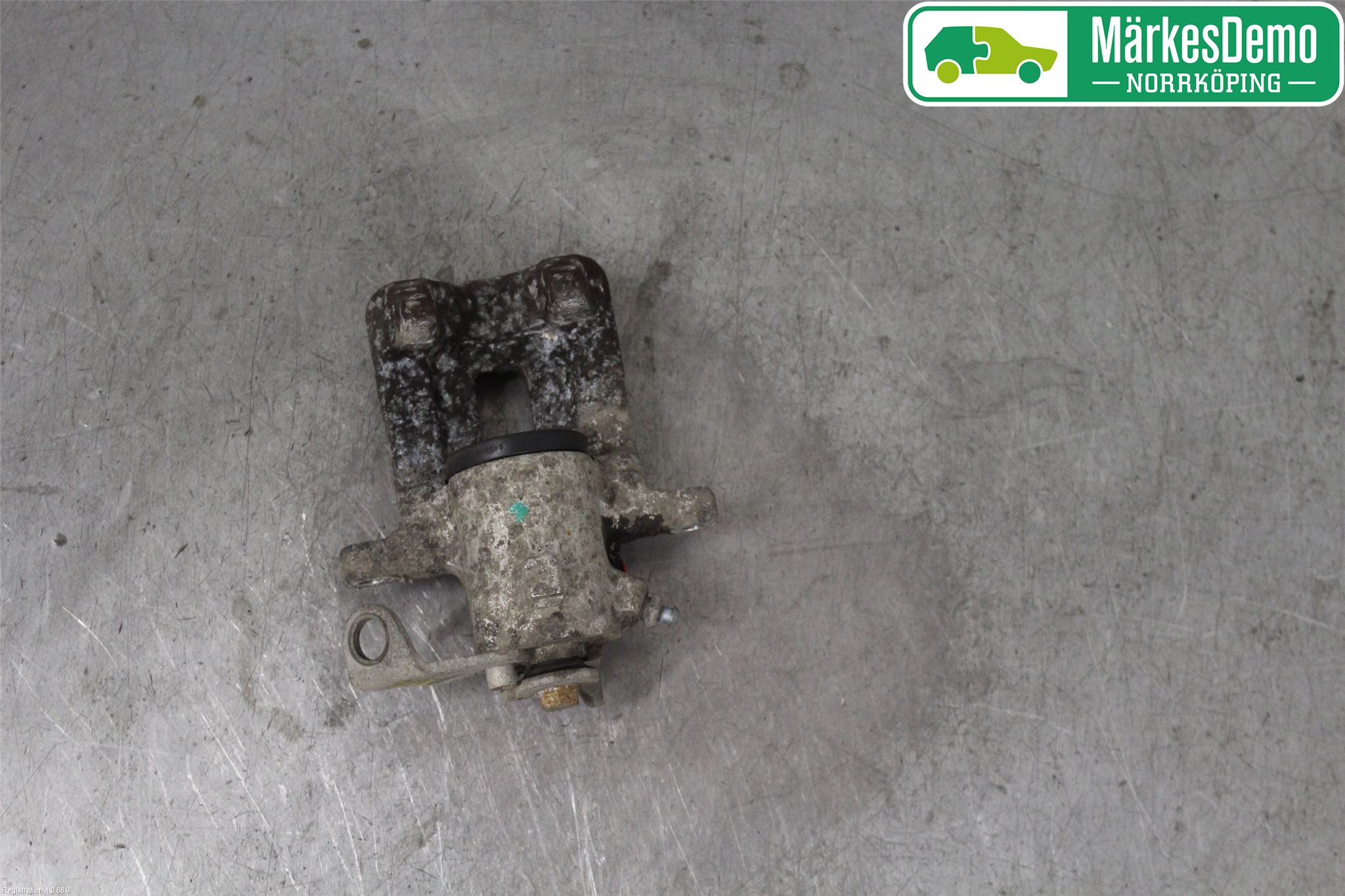 Volkswagen VW POLO 10-17 Bromsok Bak Höger