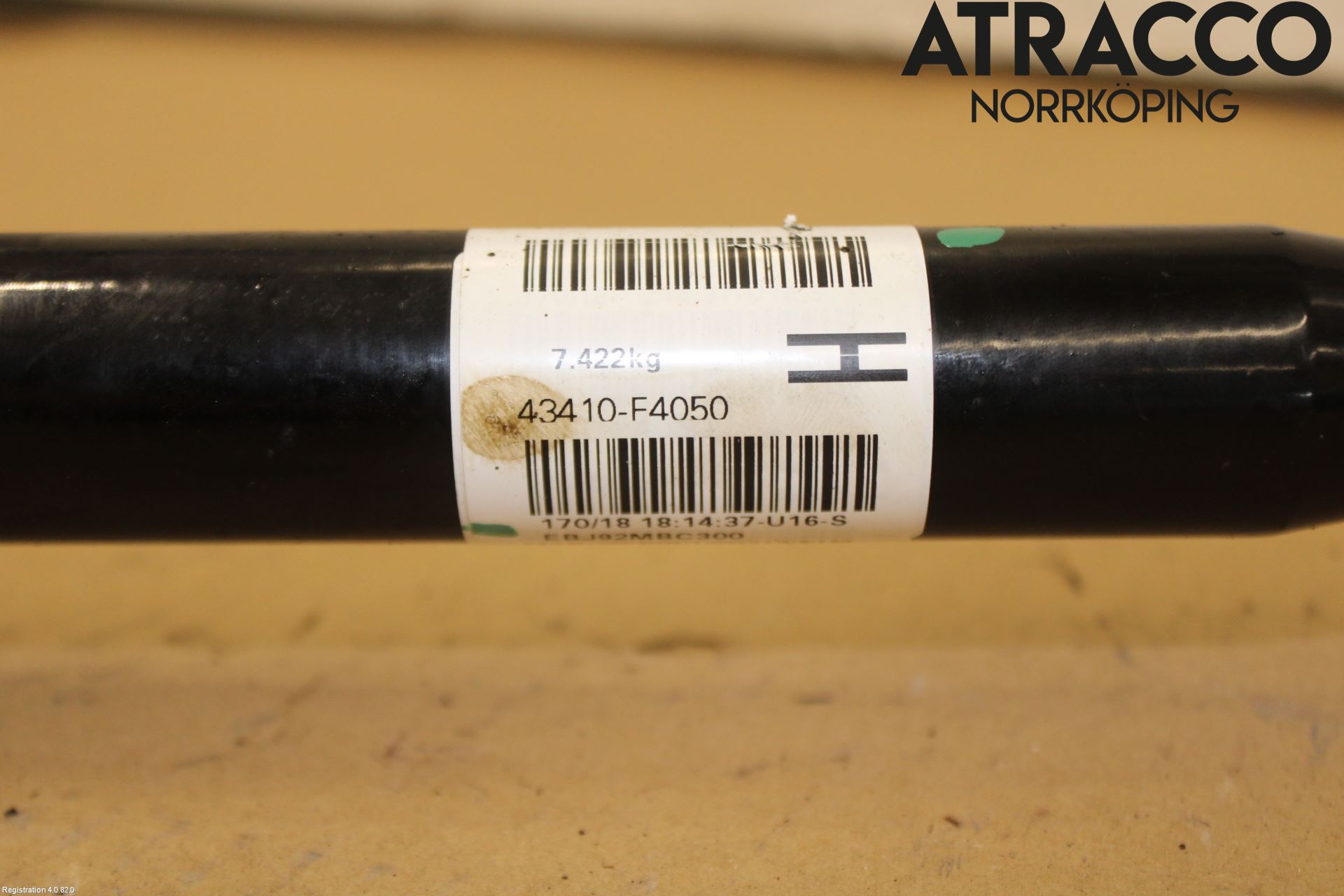 Toyota C-HR 16-23 Drivaxel Fram Höger