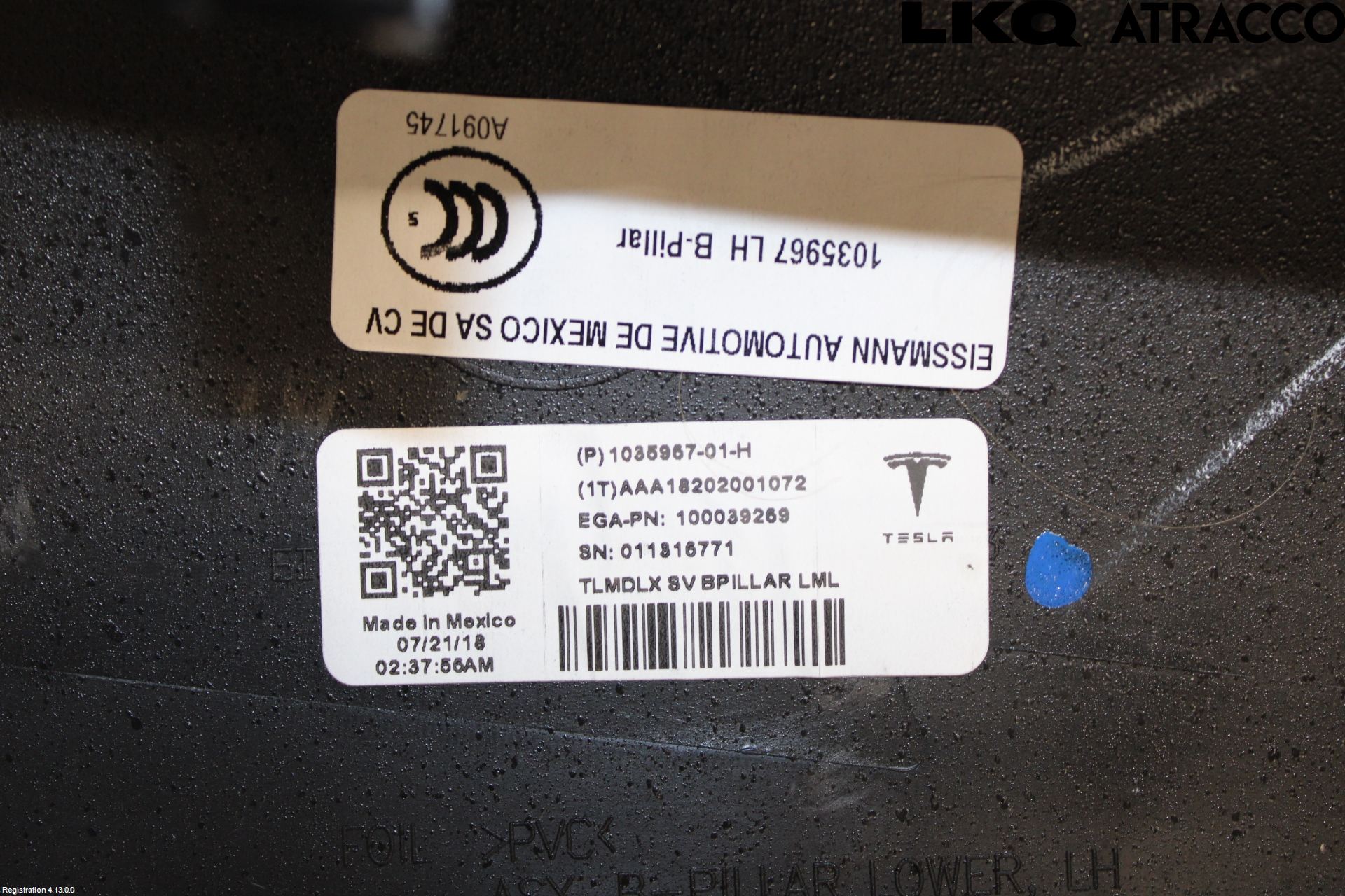 Tesla MODEL X 16- Inr Plastd A-B-C Stolpe