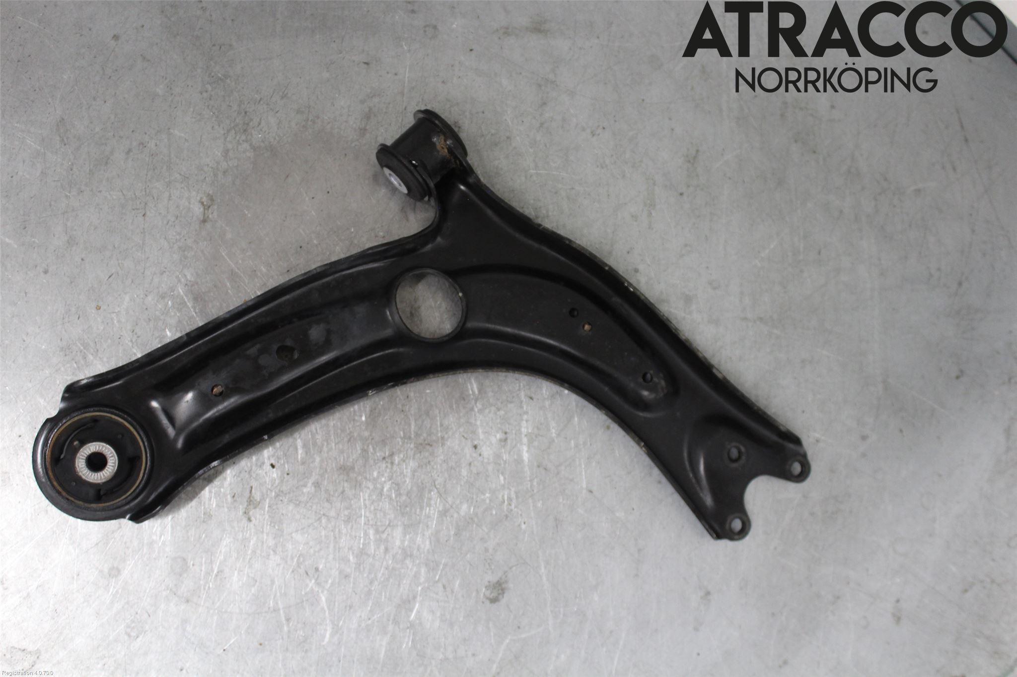Volkswagen VW TIGUAN 16-24 Bärarm Fram Undre Vä