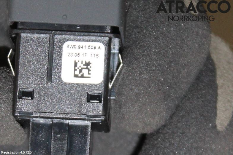 Audi A4/S4 B9 16-19 Strömställare Varnings