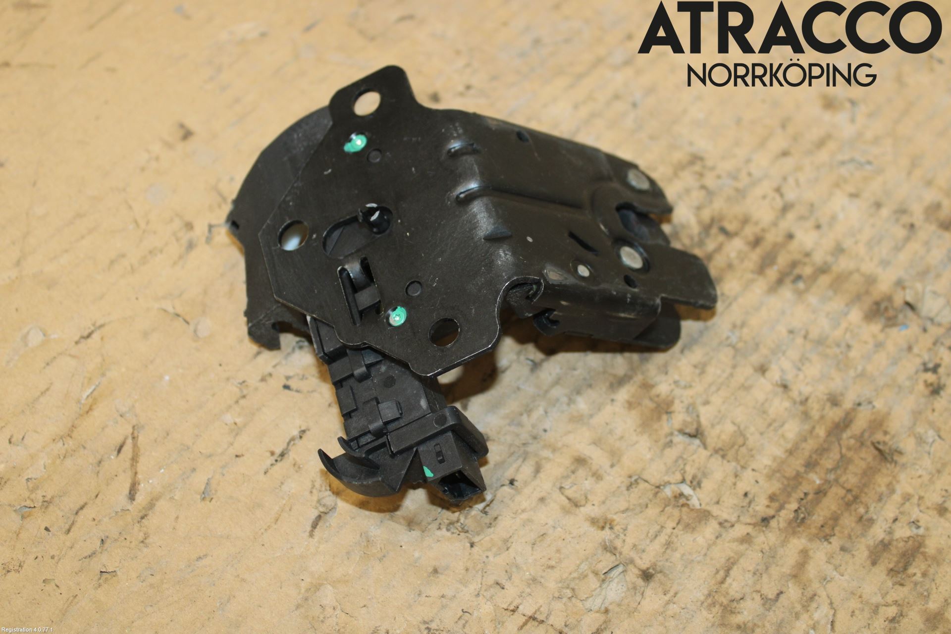 Audi A4/S4 05-07 Låskista Baklucka