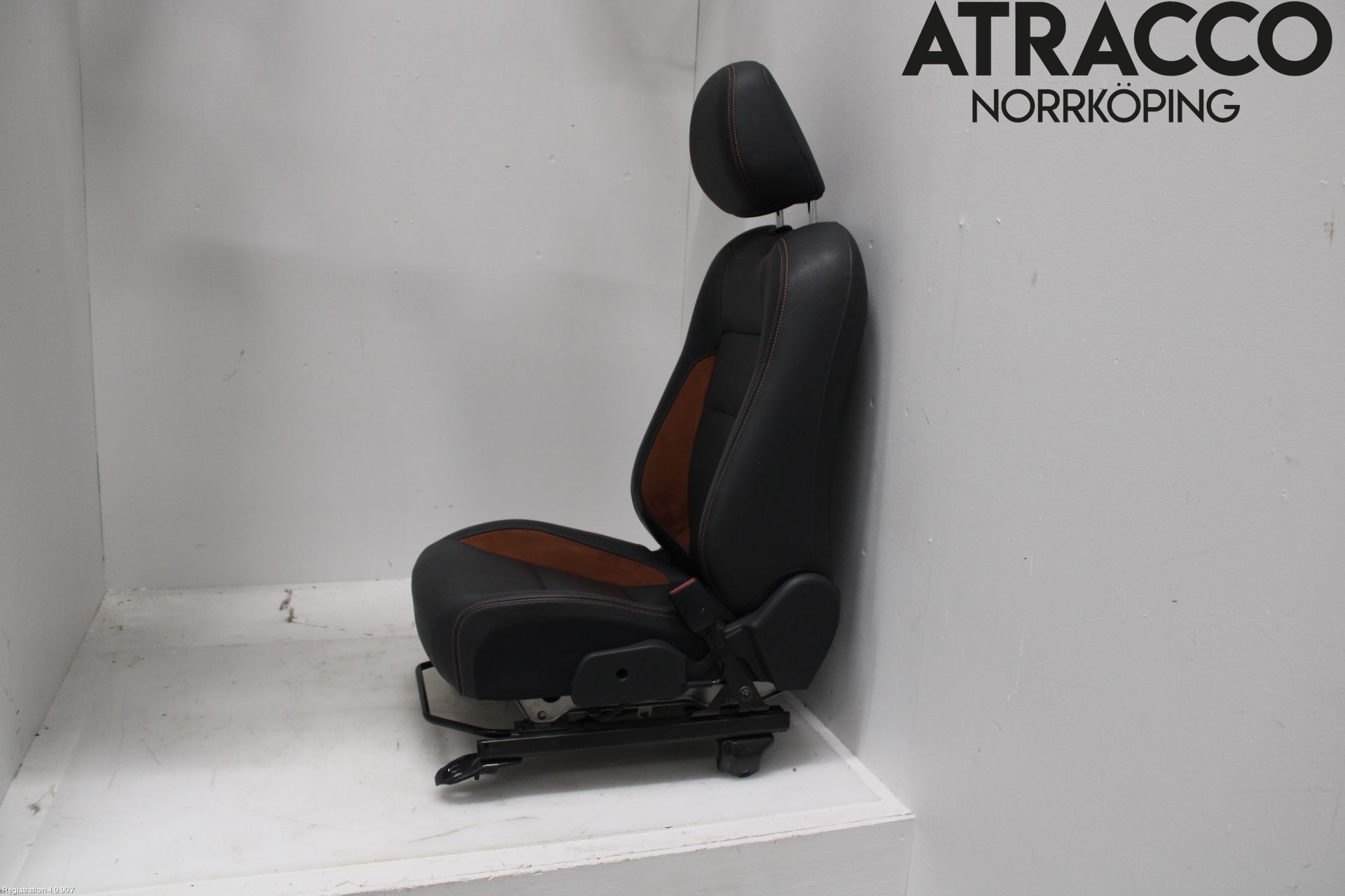 Toyota AVENSIS 16-18 Inredning Stol Fram Hö