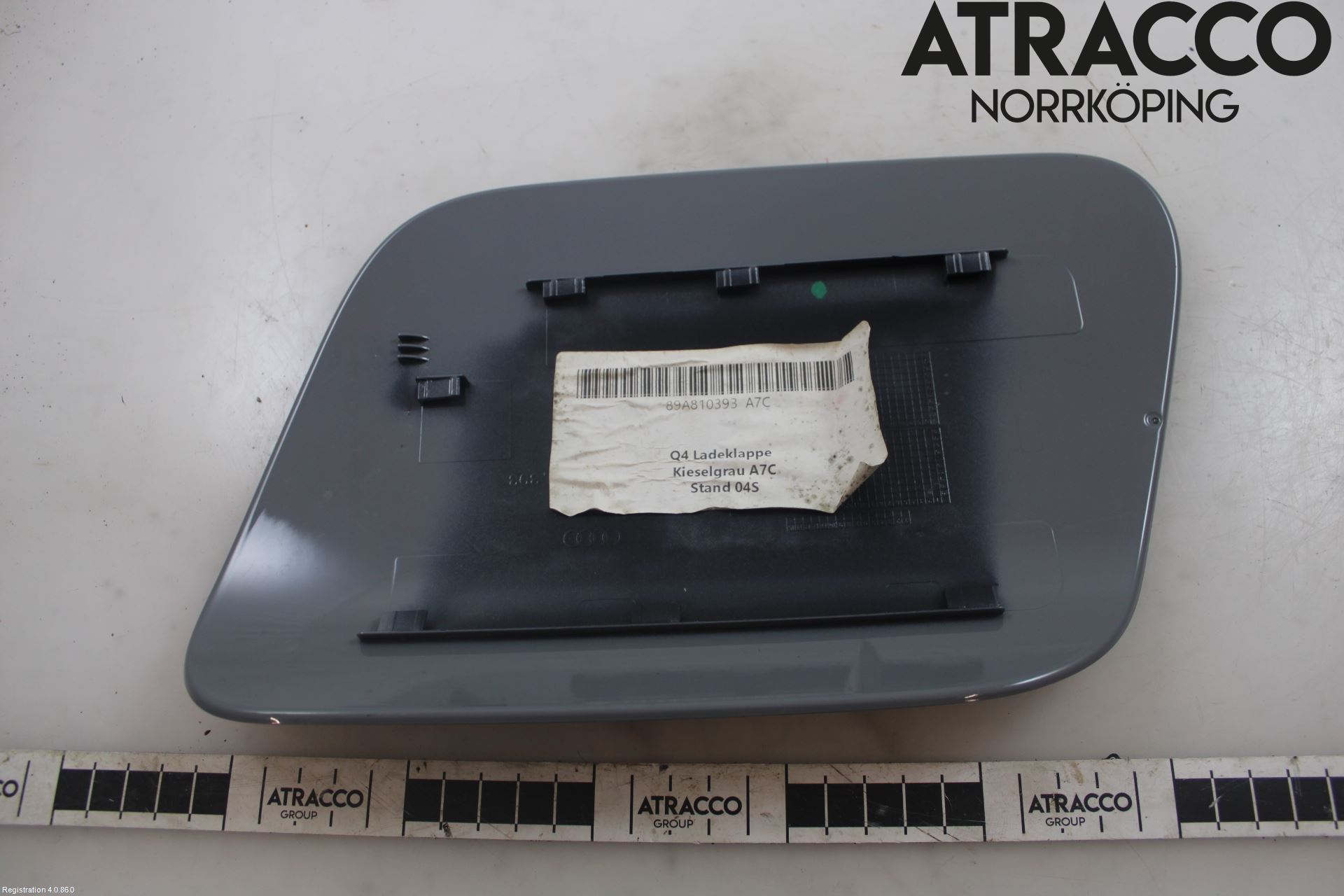 Audi Q4 E-TRON FZ 22- Tanklucka