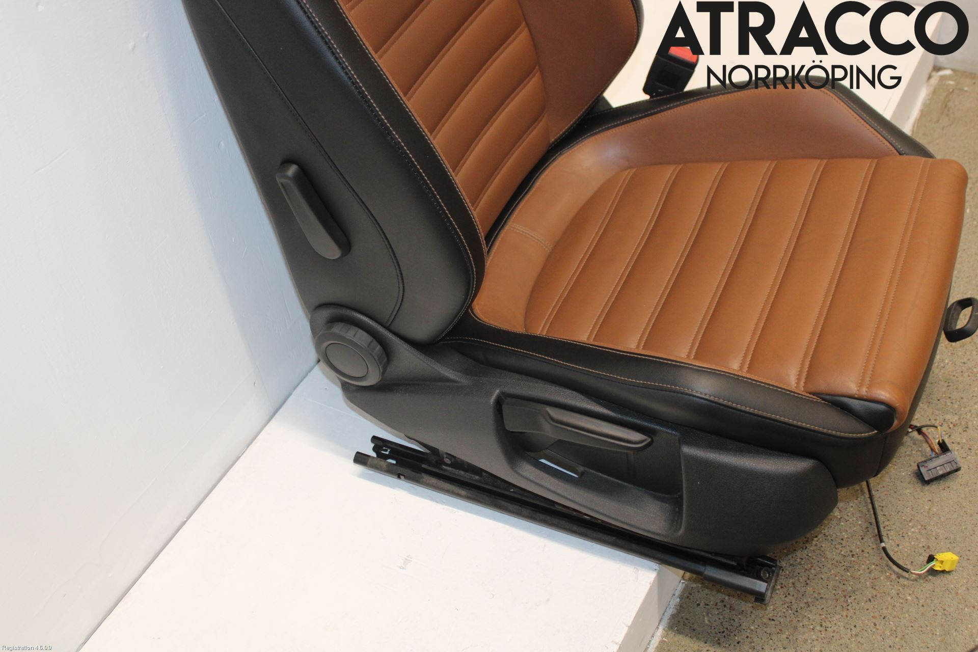 Volkswagen VW PASSAT 11-14 Inredning Stol Fram Hö