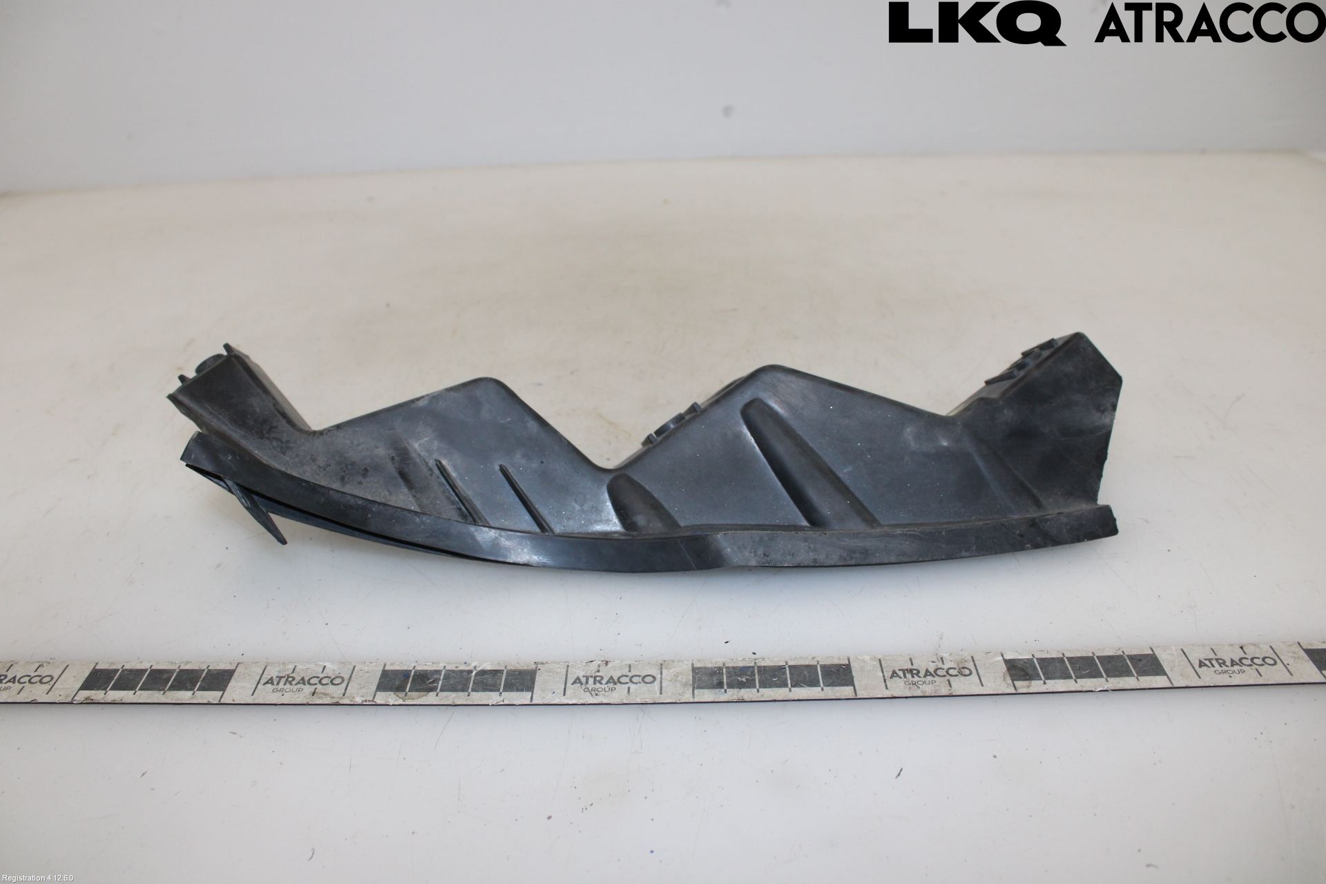 Volkswagen VW PASSAT 05-11 Stötfångarfäste Fram Hö