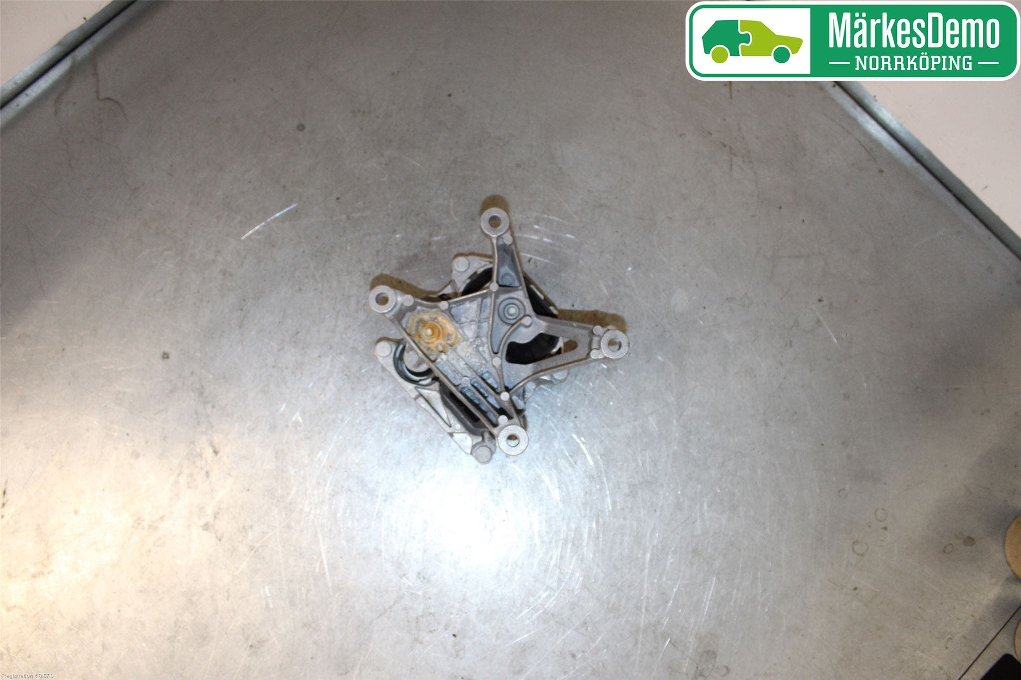 Audi A6 F2/C8 19- Växellådskudde