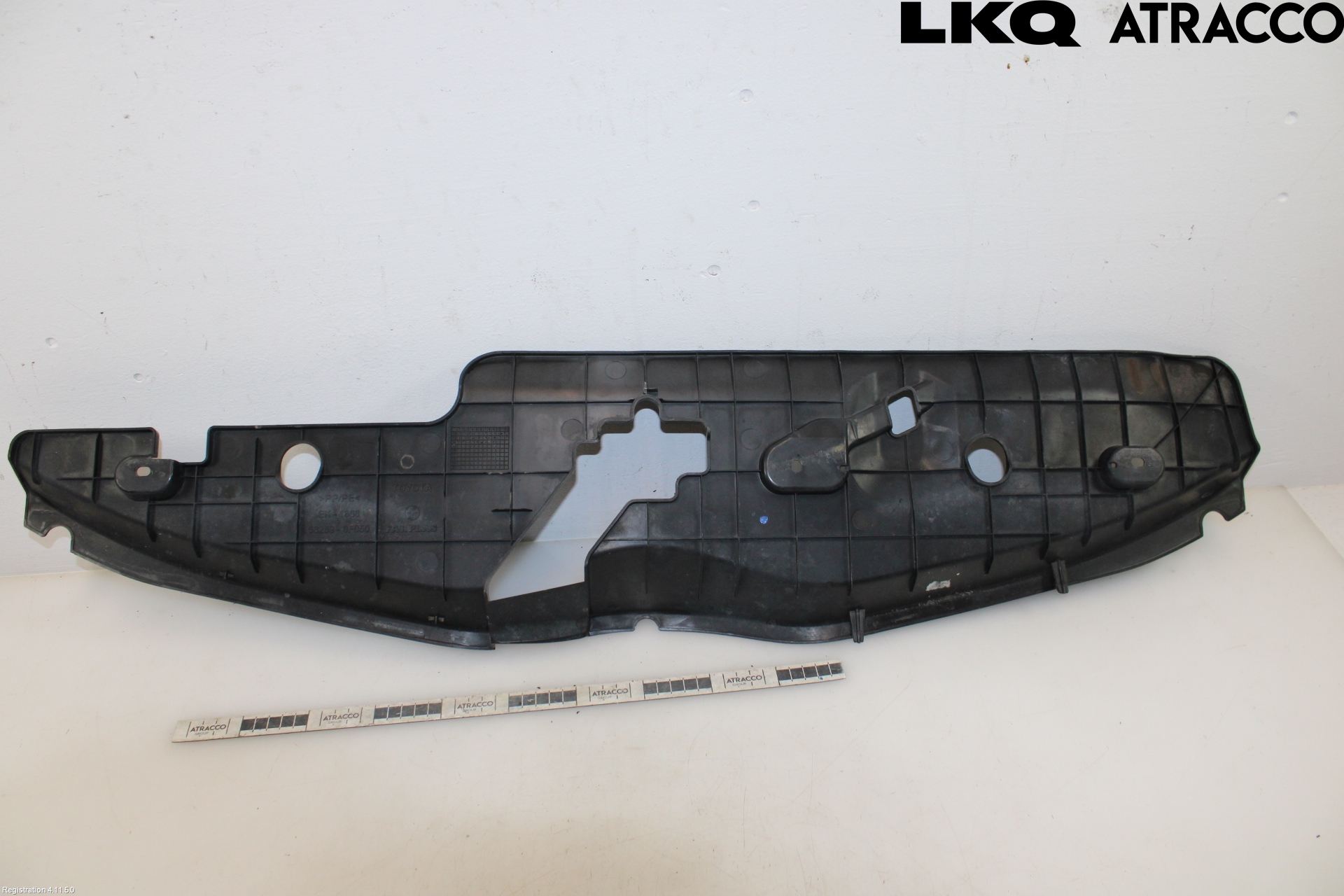 Toyota VERSO 09-18 Täckplast Front