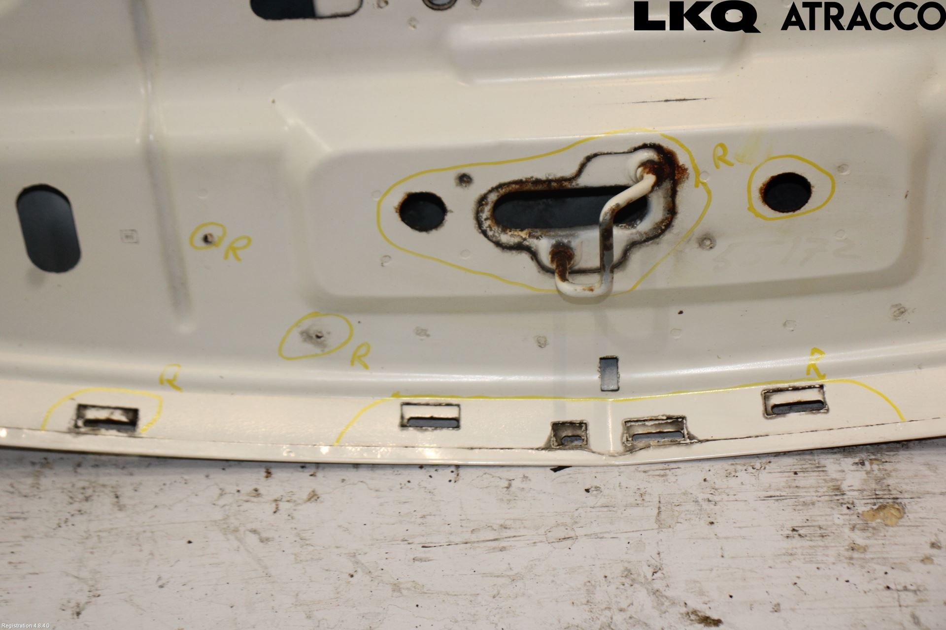 Cadillac ESCALADE Huv Fram