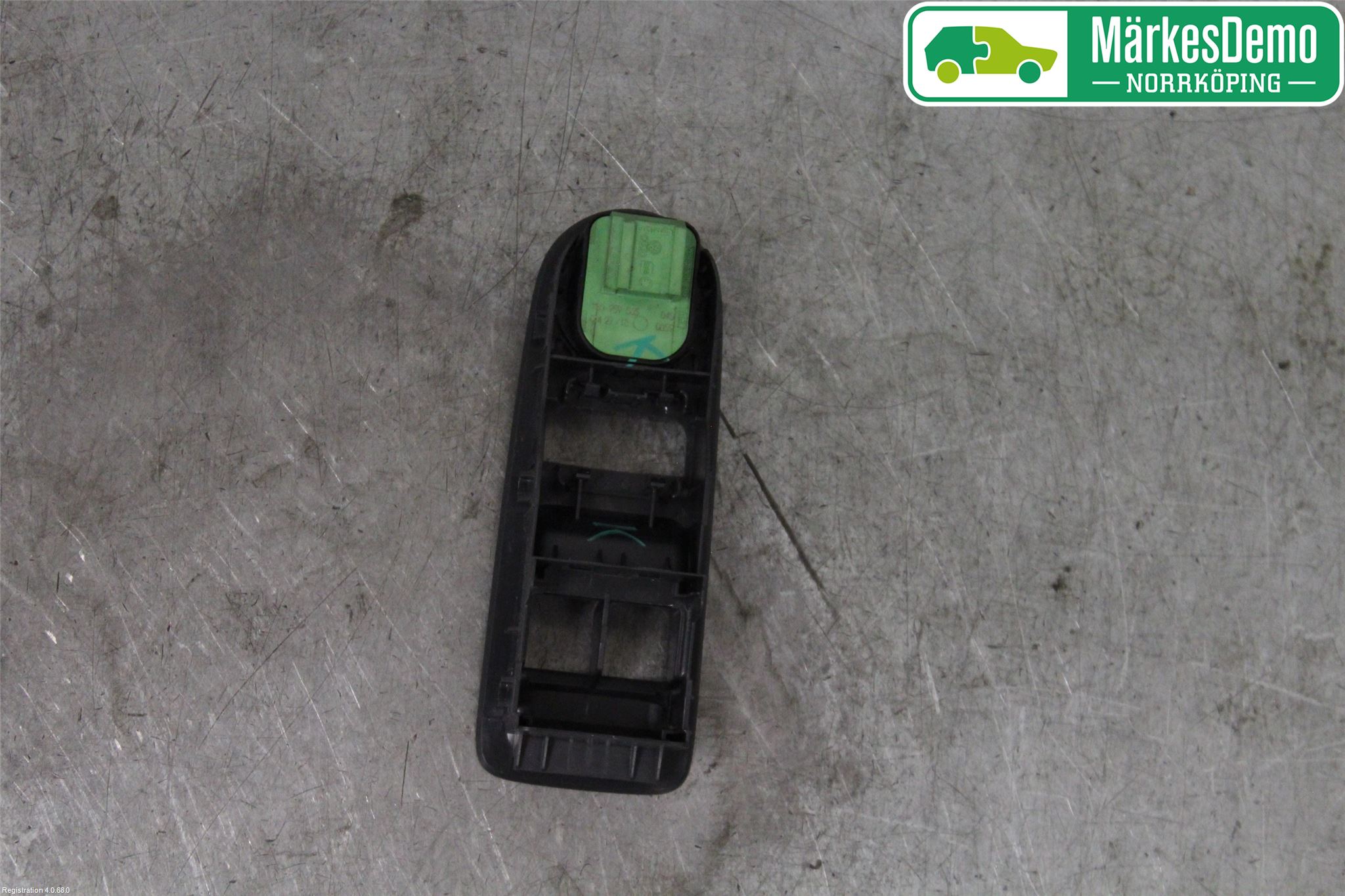 Volkswagen VW UP! / E-UP! Strömställare Spegel