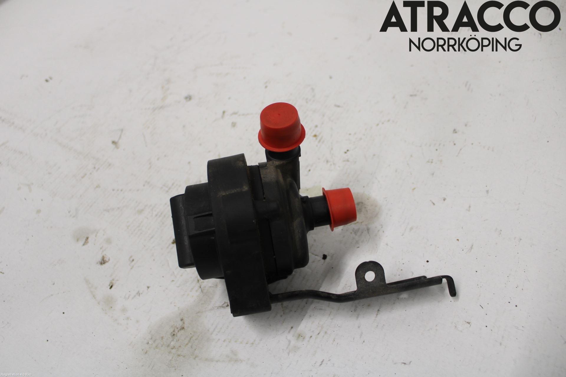 Jaguar I-PACE 18- Vattenpump