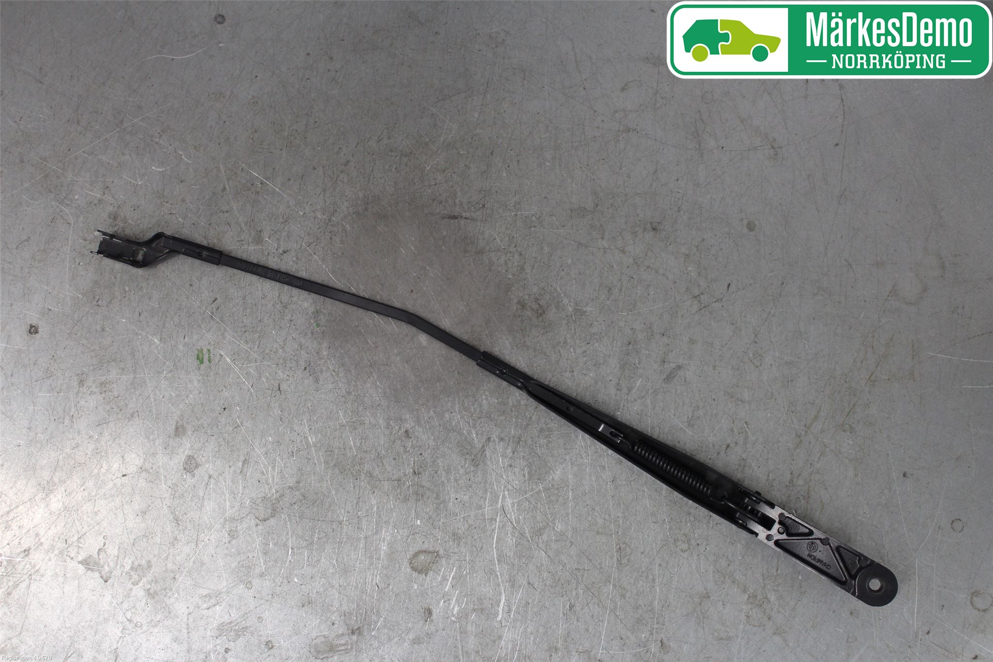 Volkswagen VW PASSAT 15-19 Torkararm Armar Vindruta