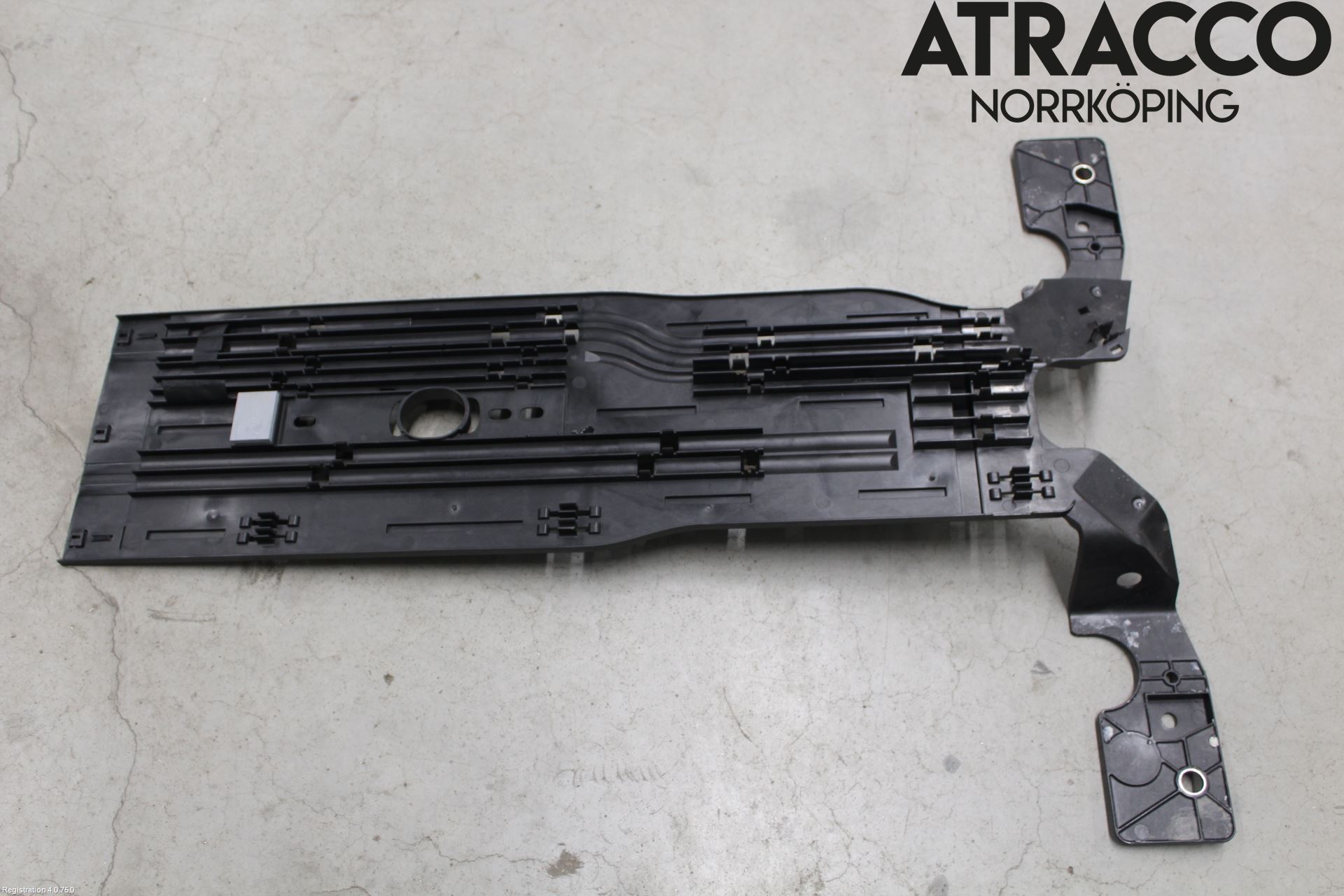 Volkswagen VW ID.3 21- Hasplåt Plåt-Plast