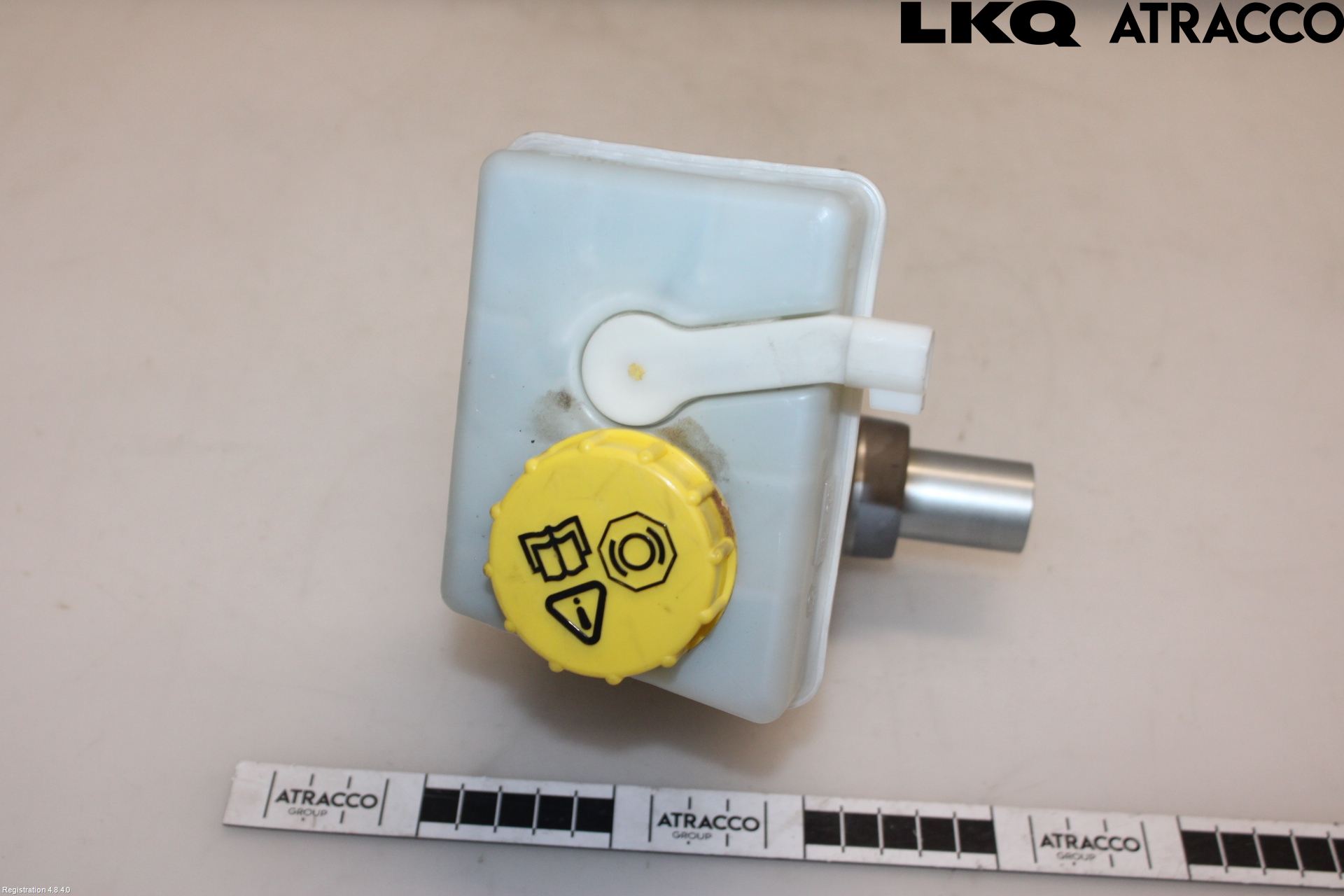 Jaguar XJ X351        10- Broms Huvudcylinder