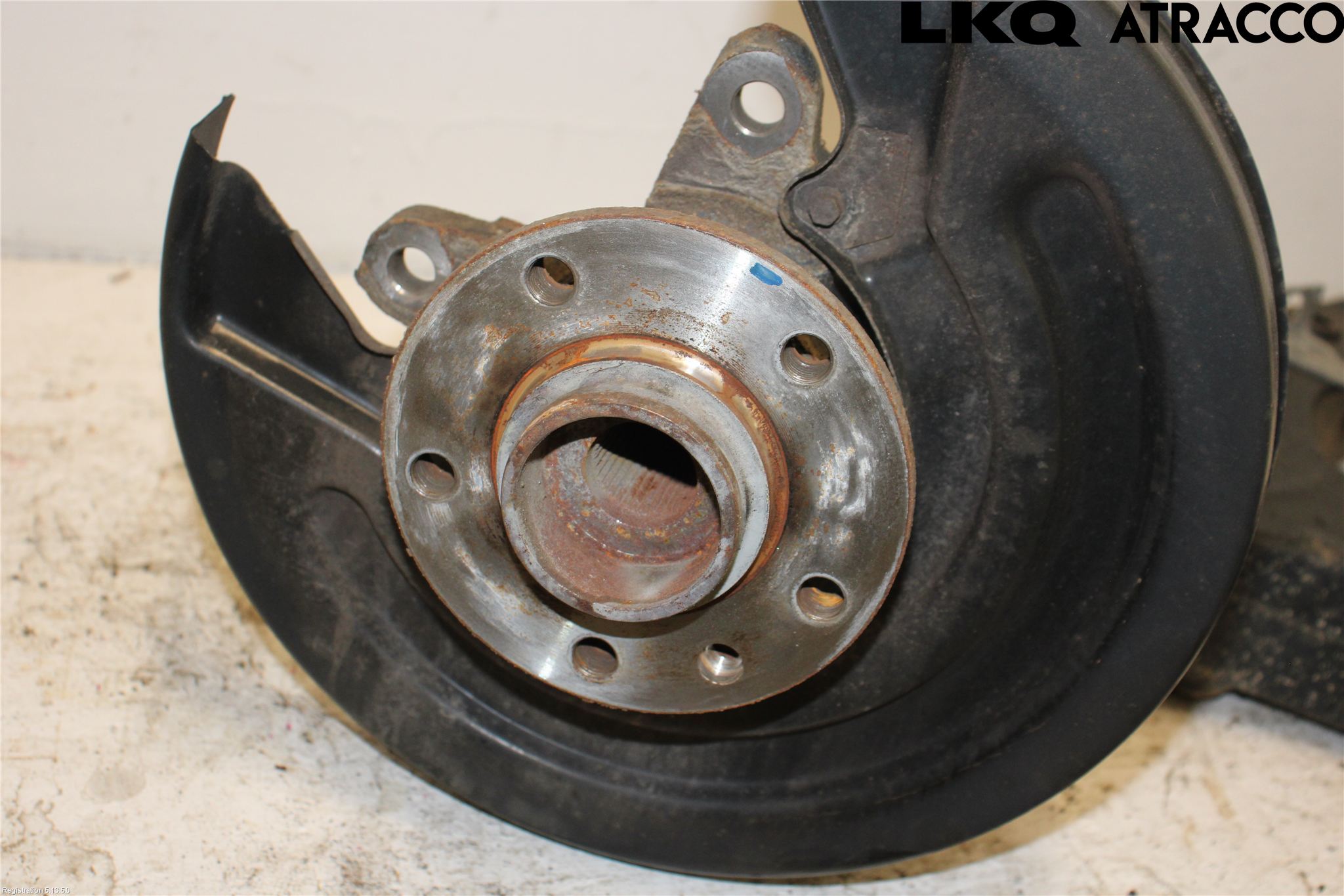 Volkswagen VW TRANSP/CARAVELLE (T6) 16-22 Bärarm Bak Höger