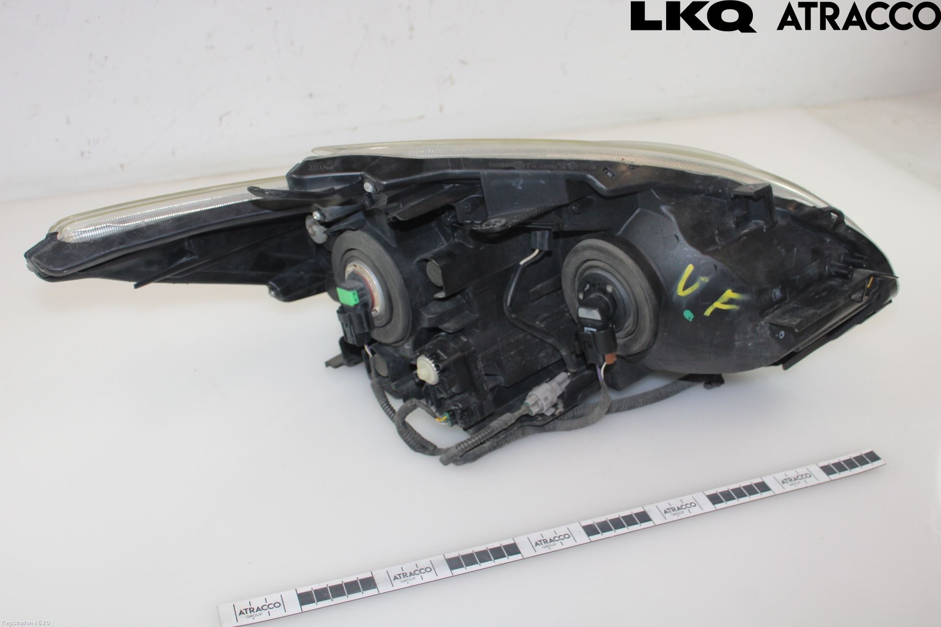 Toyota PRIUS ZVW30 09-20 Strålkastare Vänster
