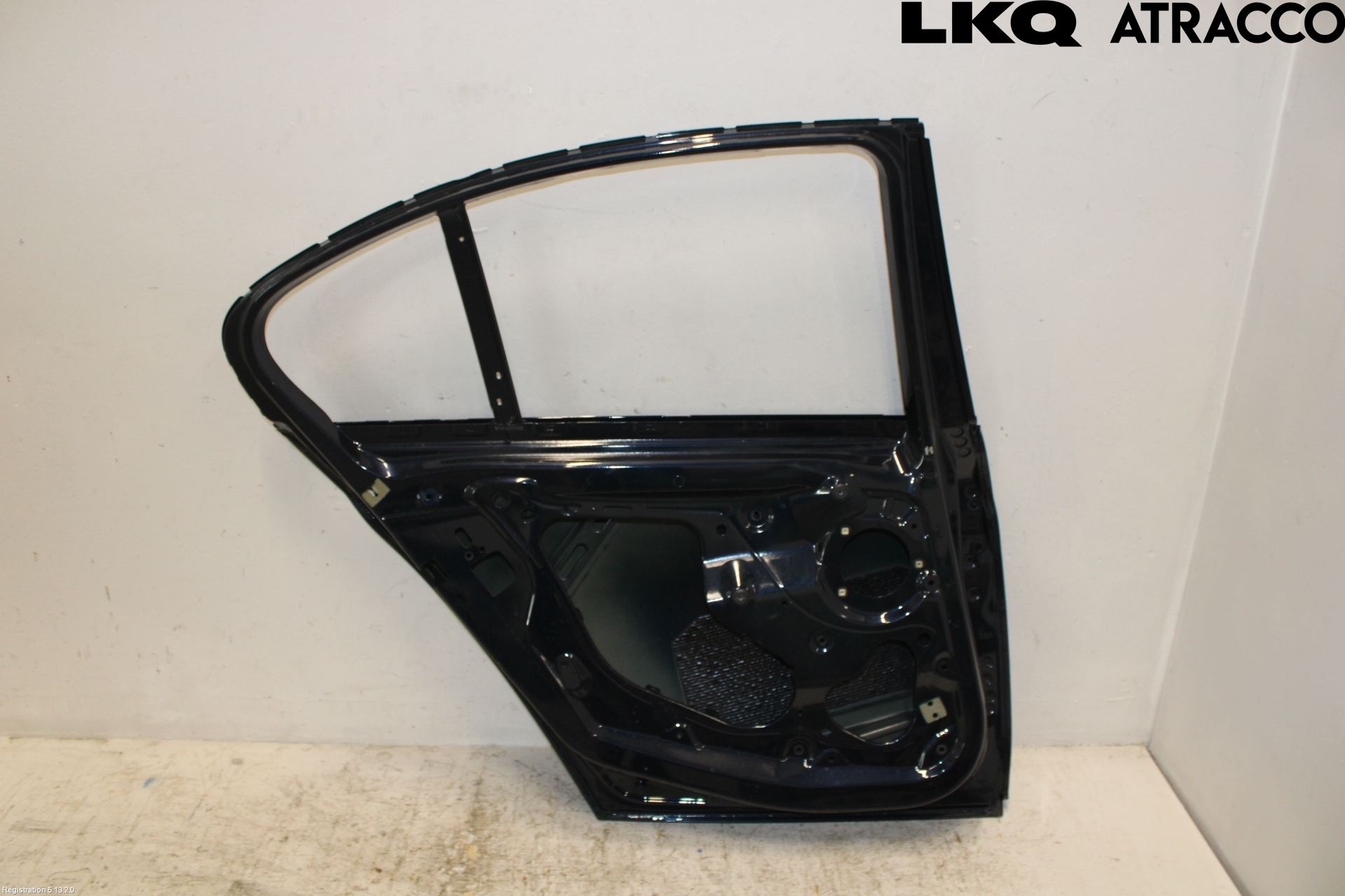 BMW 3 F30/F31/F80 12-19 Dörr Bak Vänster