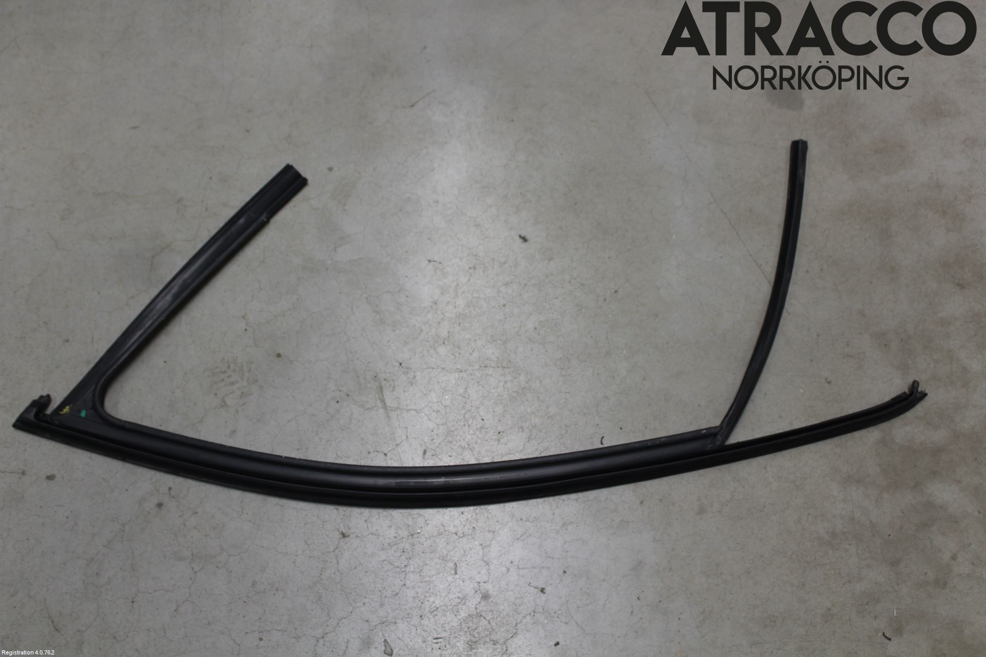 Volkswagen VW PASSAT 15-19 Dörr Dekorlist Fram Hö