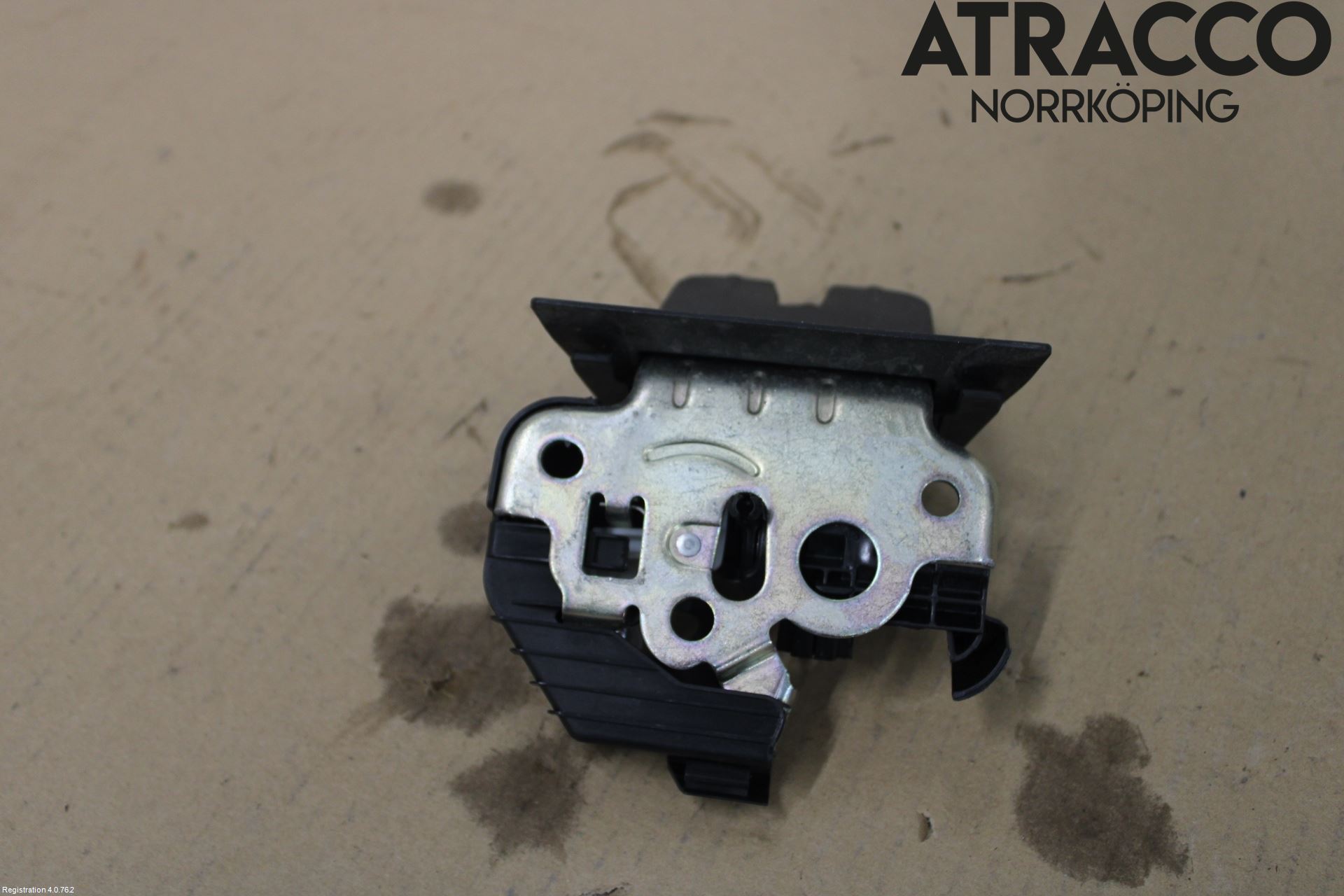 Audi A4 12-15 Låskista Baklucka