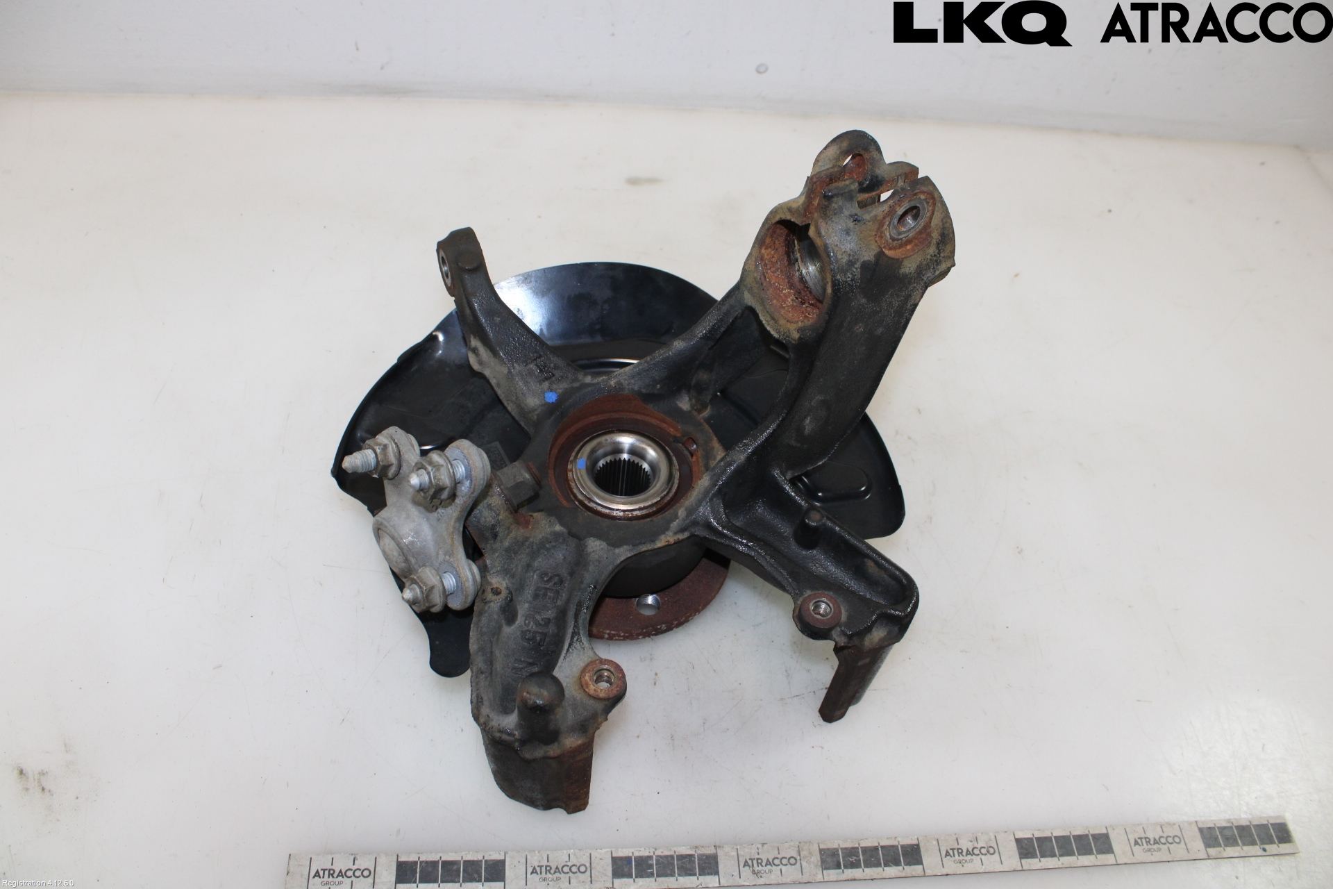 Volkswagen VW TAIGO 22- Styrspindel Lagerhus Vä