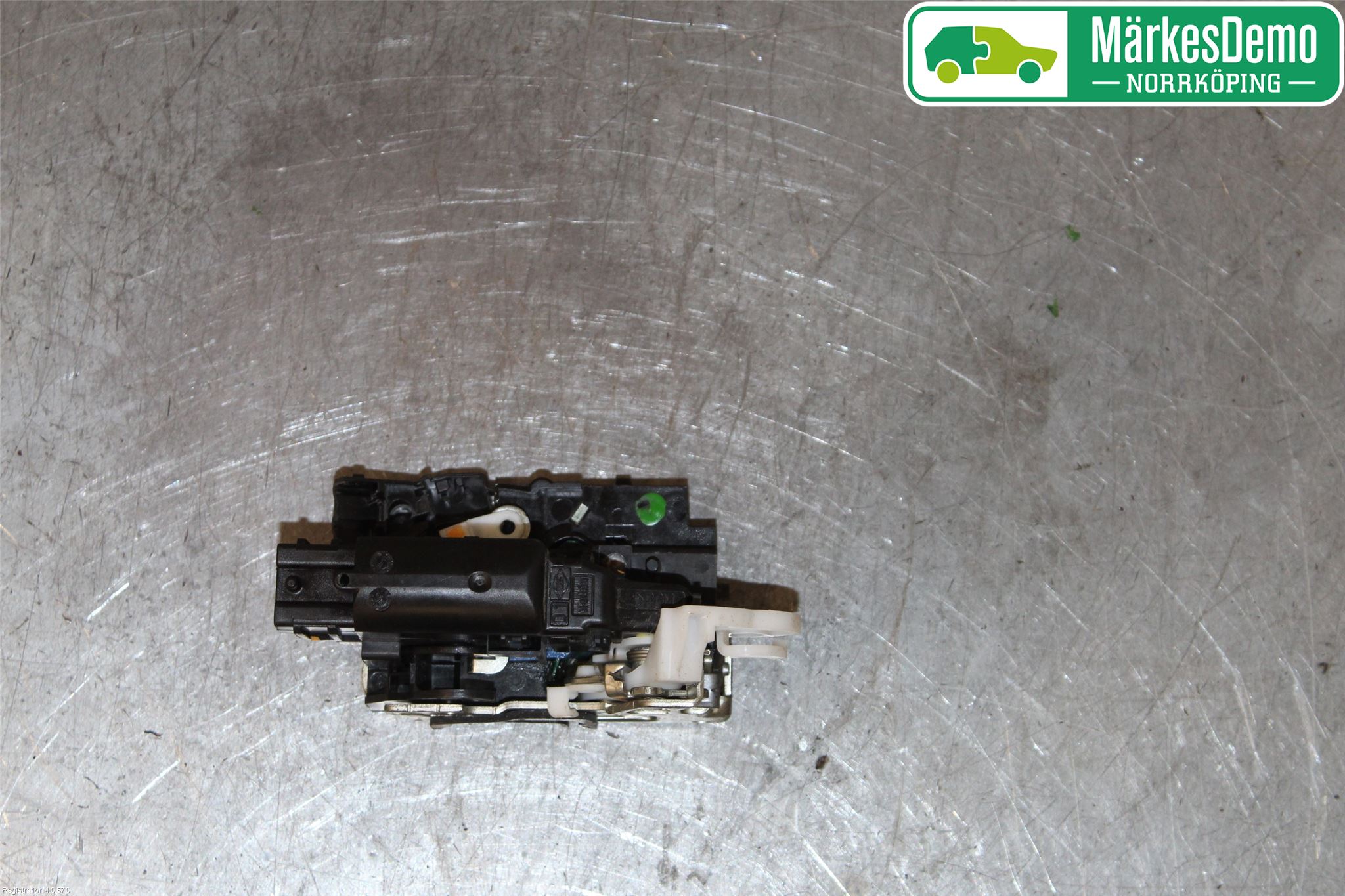 Dacia LODGY 12-18 Låskista-Dörrlås