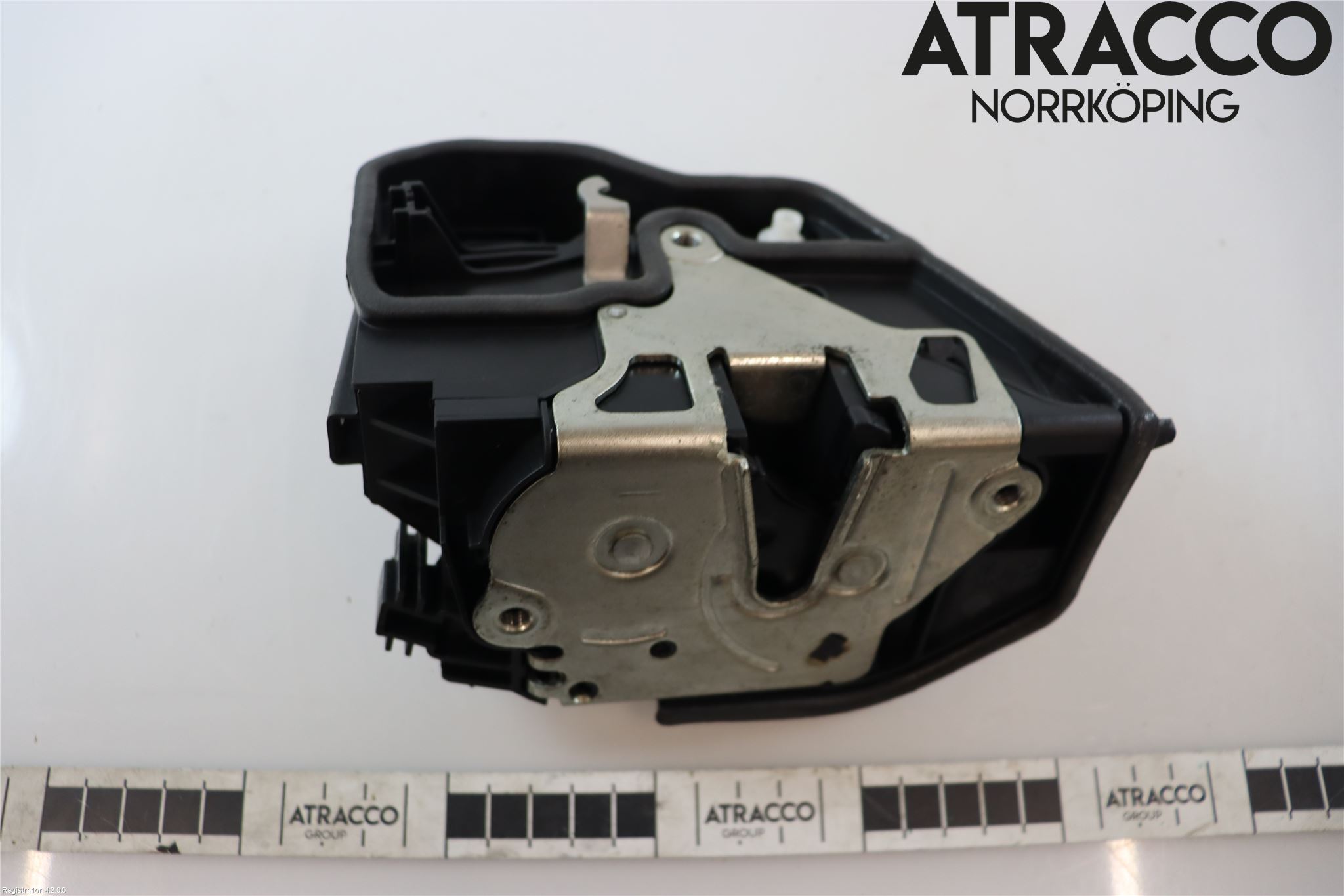 Opel VIVARO 01-14 Låskista-Dörrlås