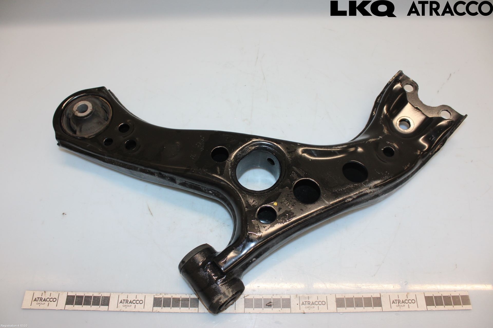 Toyota C-HR 24- Bärarm Fram Undre Hö