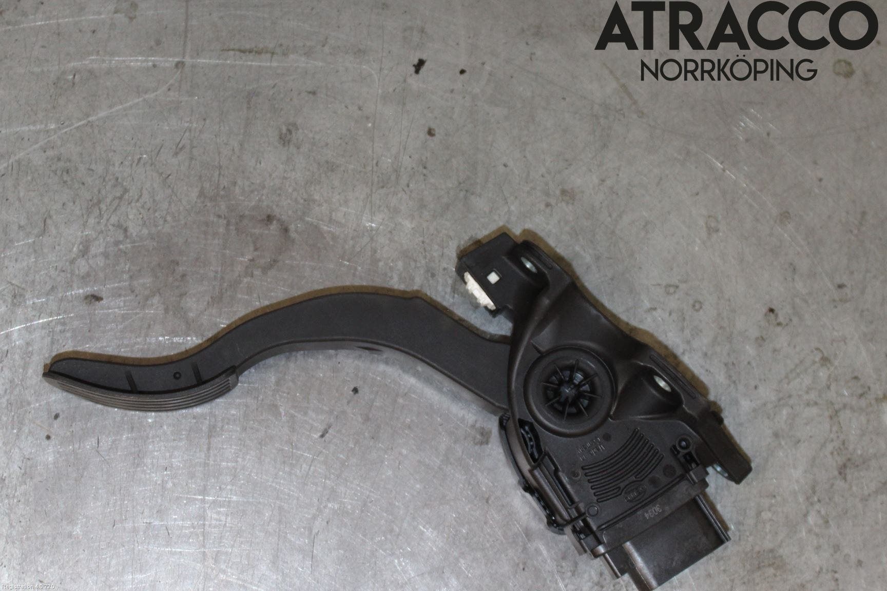 Volvo V70 14-16 Gaspedal