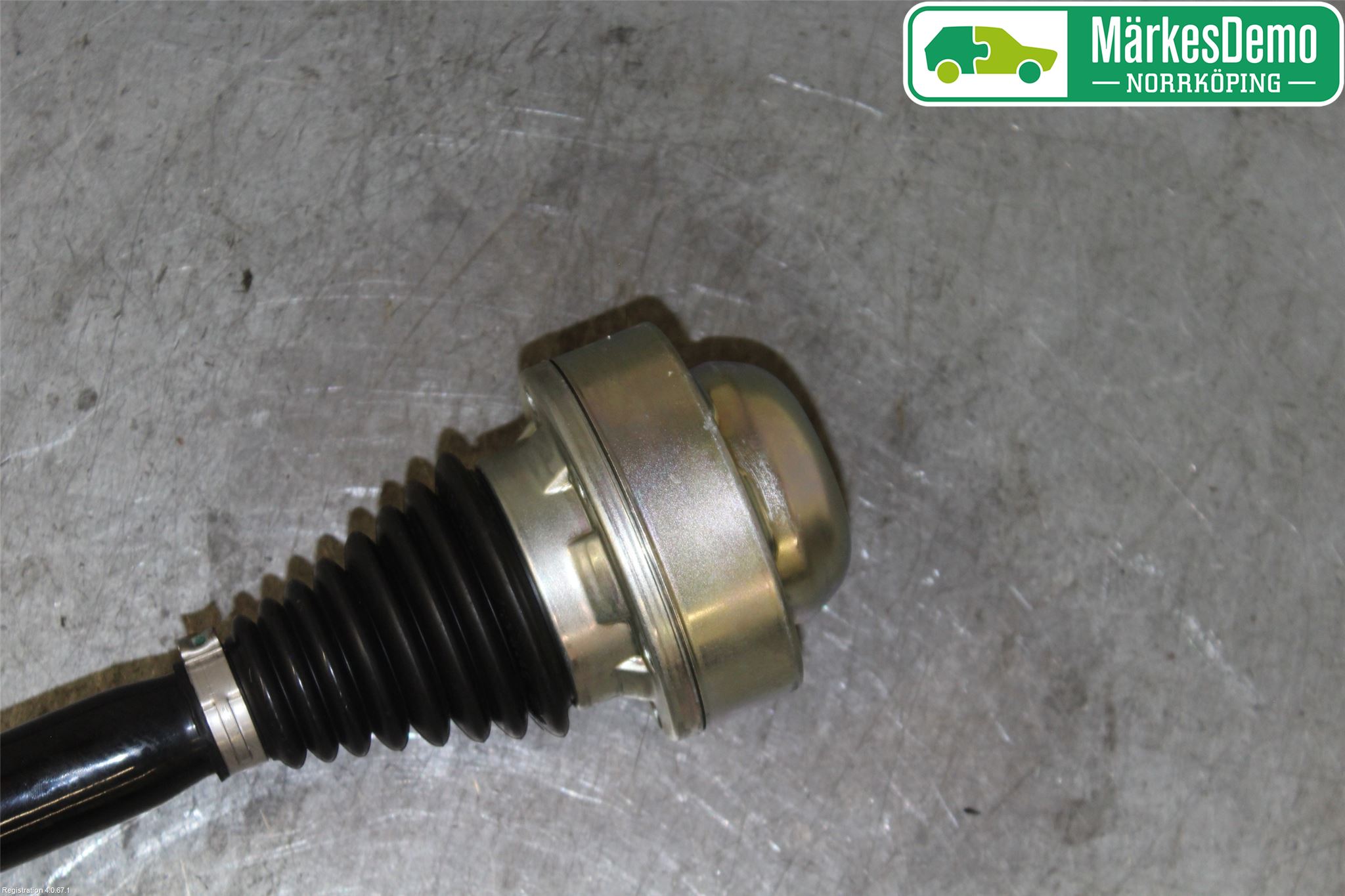 Audi A4/S4 B9 20- Drivaxel Bak Vänster