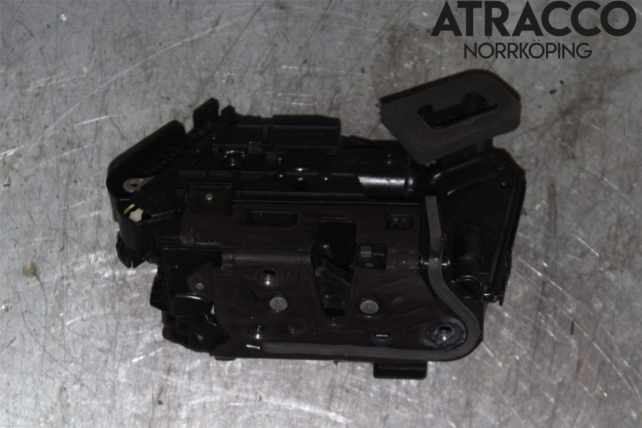 Skoda KAROQ 18- Låskista-Dörrlås