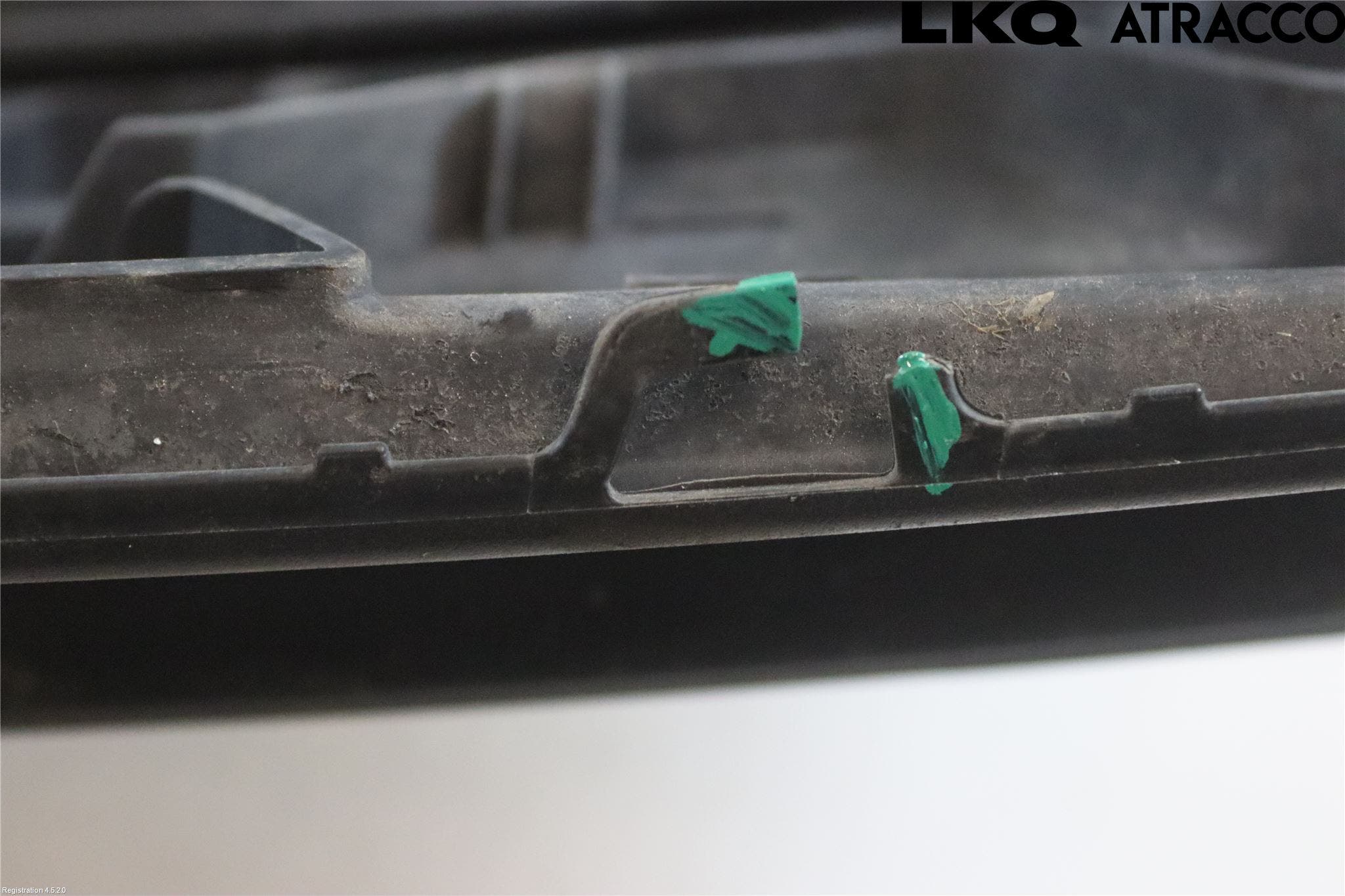 Volkswagen VW GOLF VI 09-13 Grill Komp