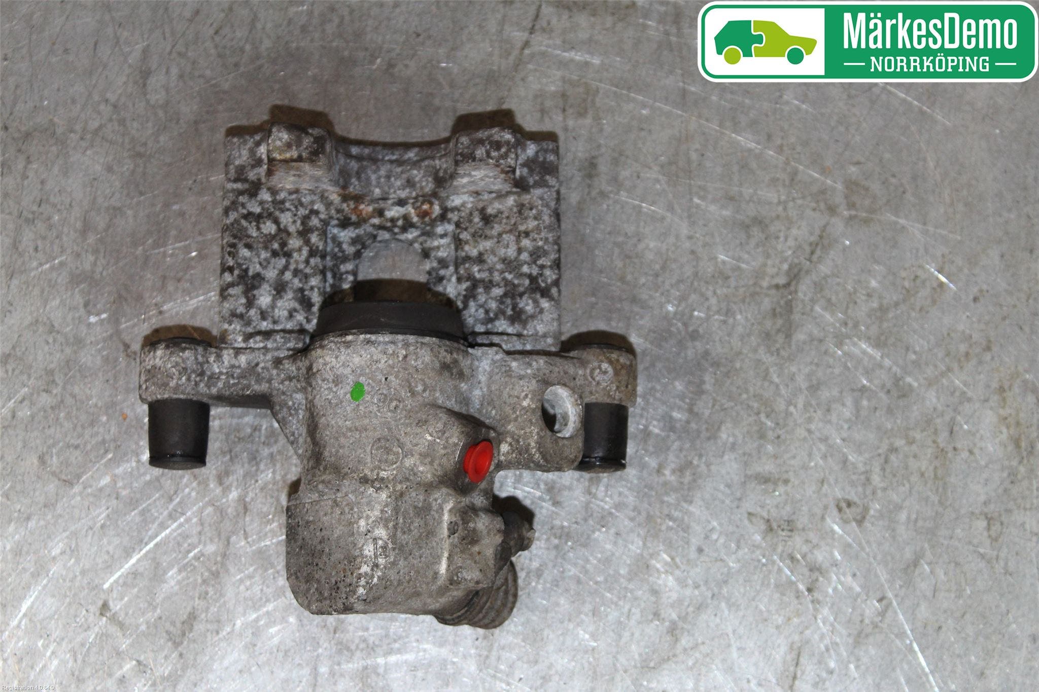 Volvo V40 12-19 Bromsok Bak Höger