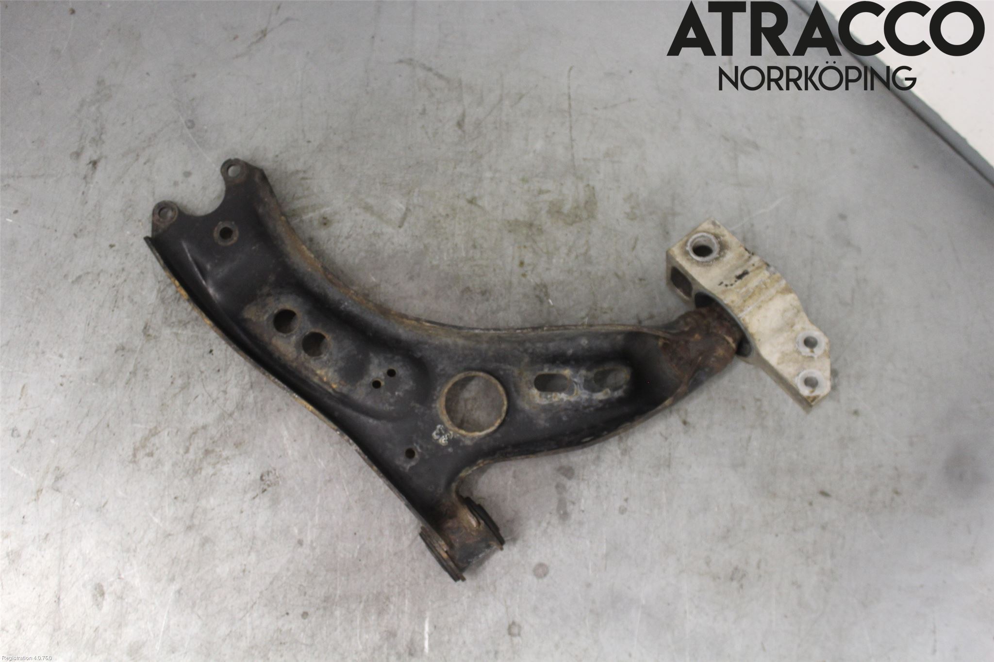 Volkswagen VW PASSAT 11-14 Bärarm Fram Undre Vä
