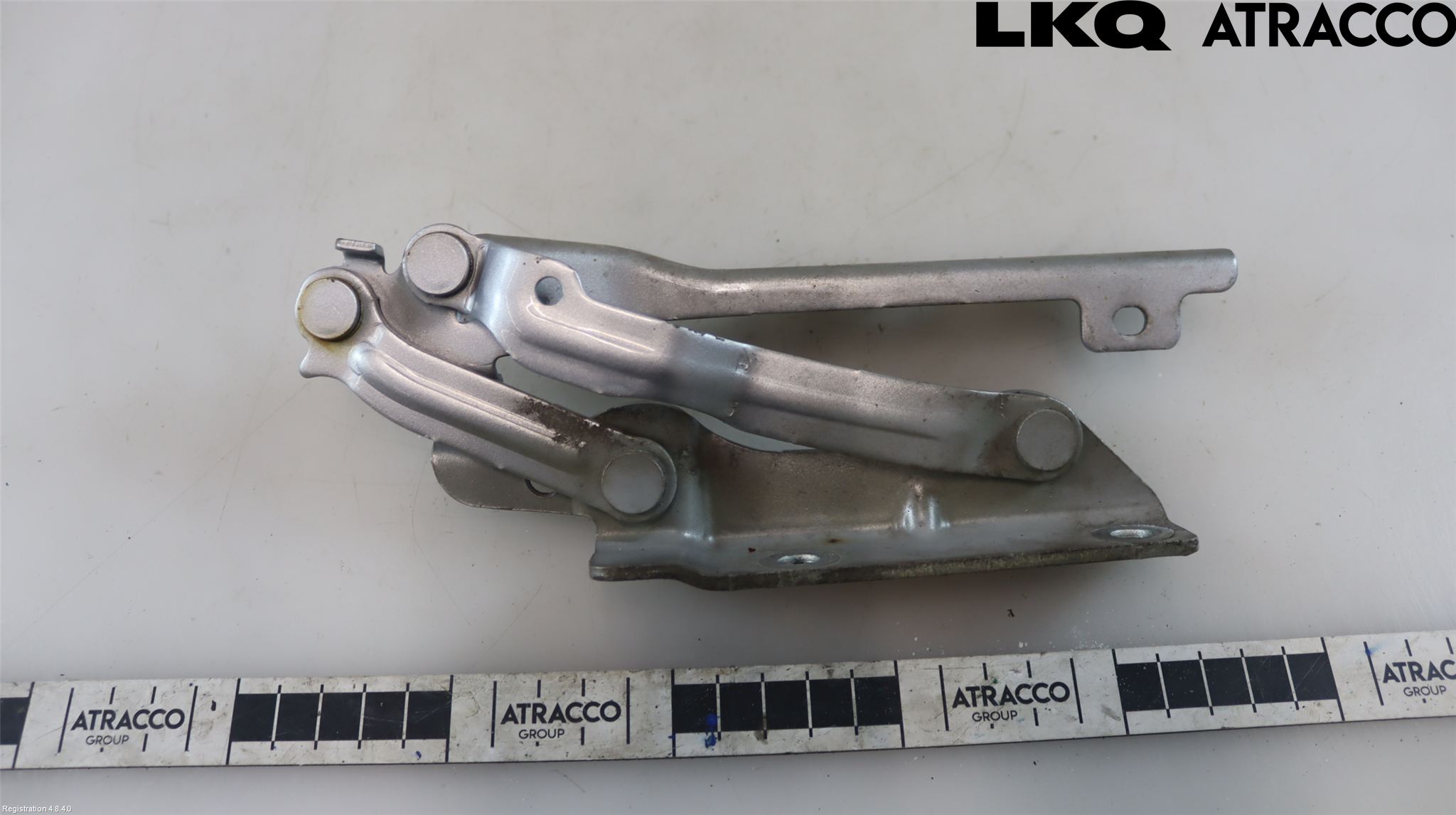Volkswagen VW GOLF V 04-09 Huvgångjärn
