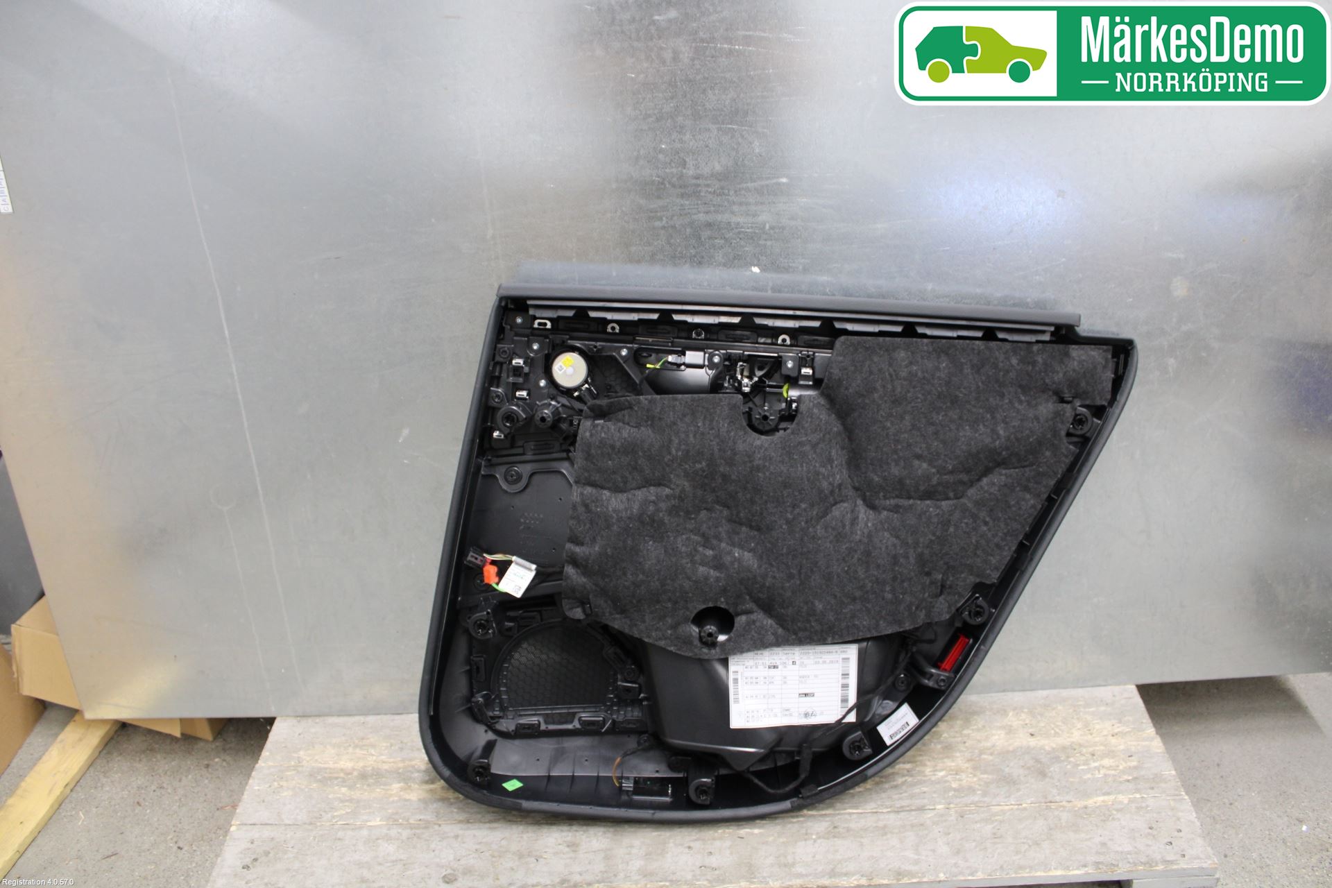 Audi A6 F2/C8 19- Dörrklädsel Vä